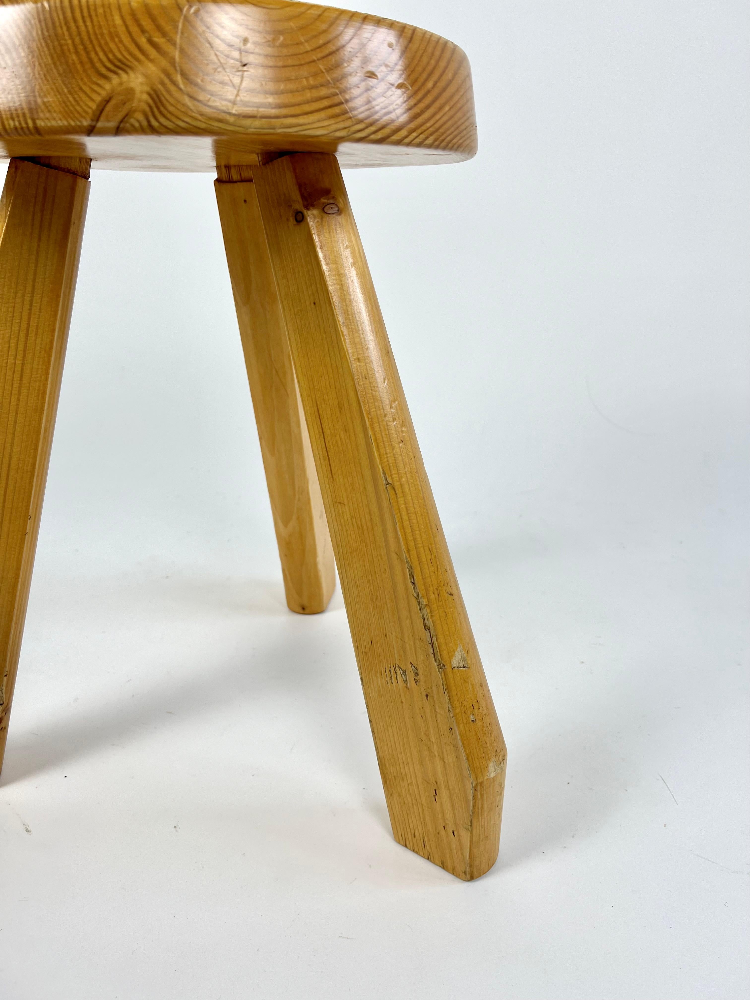 Pine stool from Les Arcs, Charlotte Perriand, France 1960-70s For Sale 3