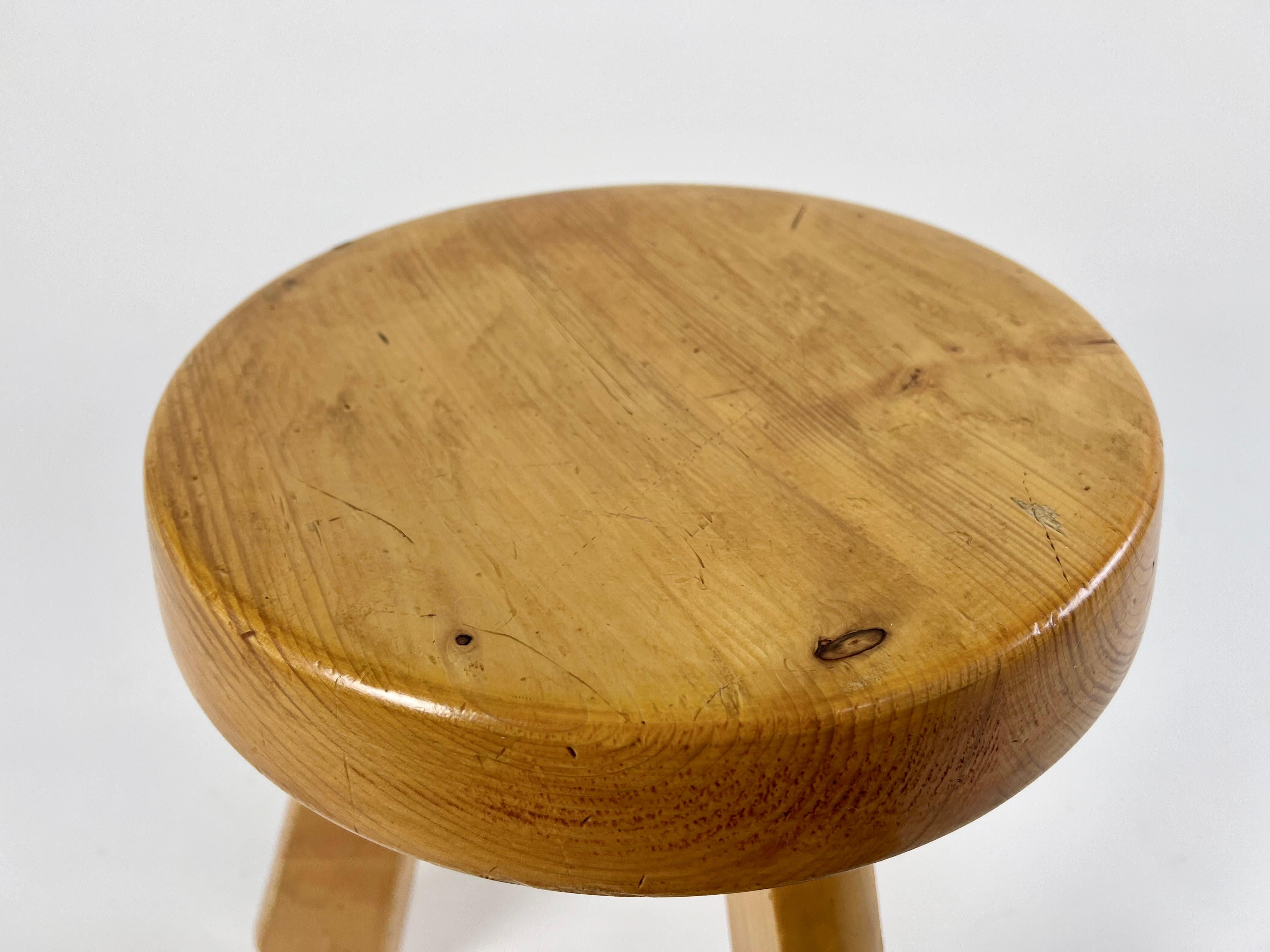 Pine stool from Les Arcs, Charlotte Perriand, France 1960-70s For Sale 4