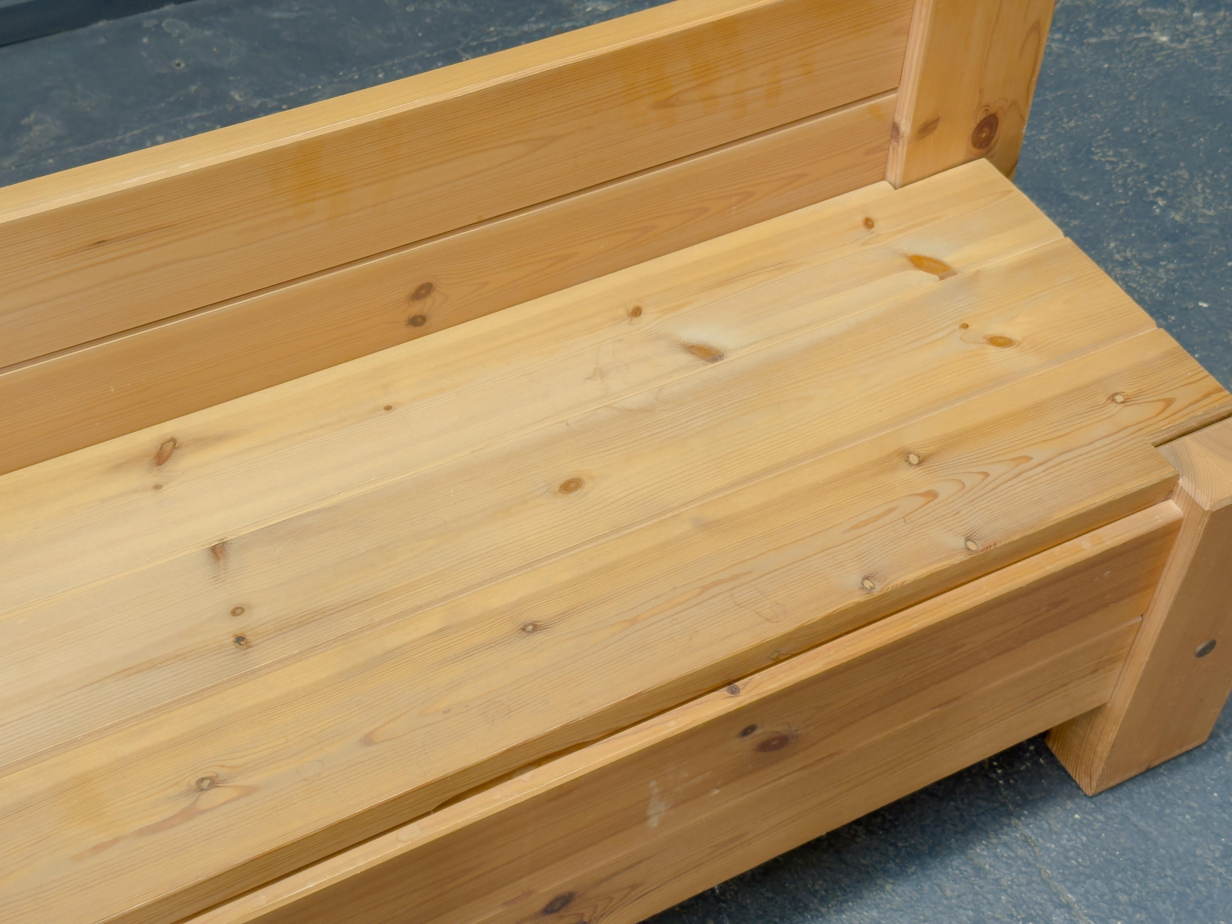 Banc de rangement en pin en vente 4