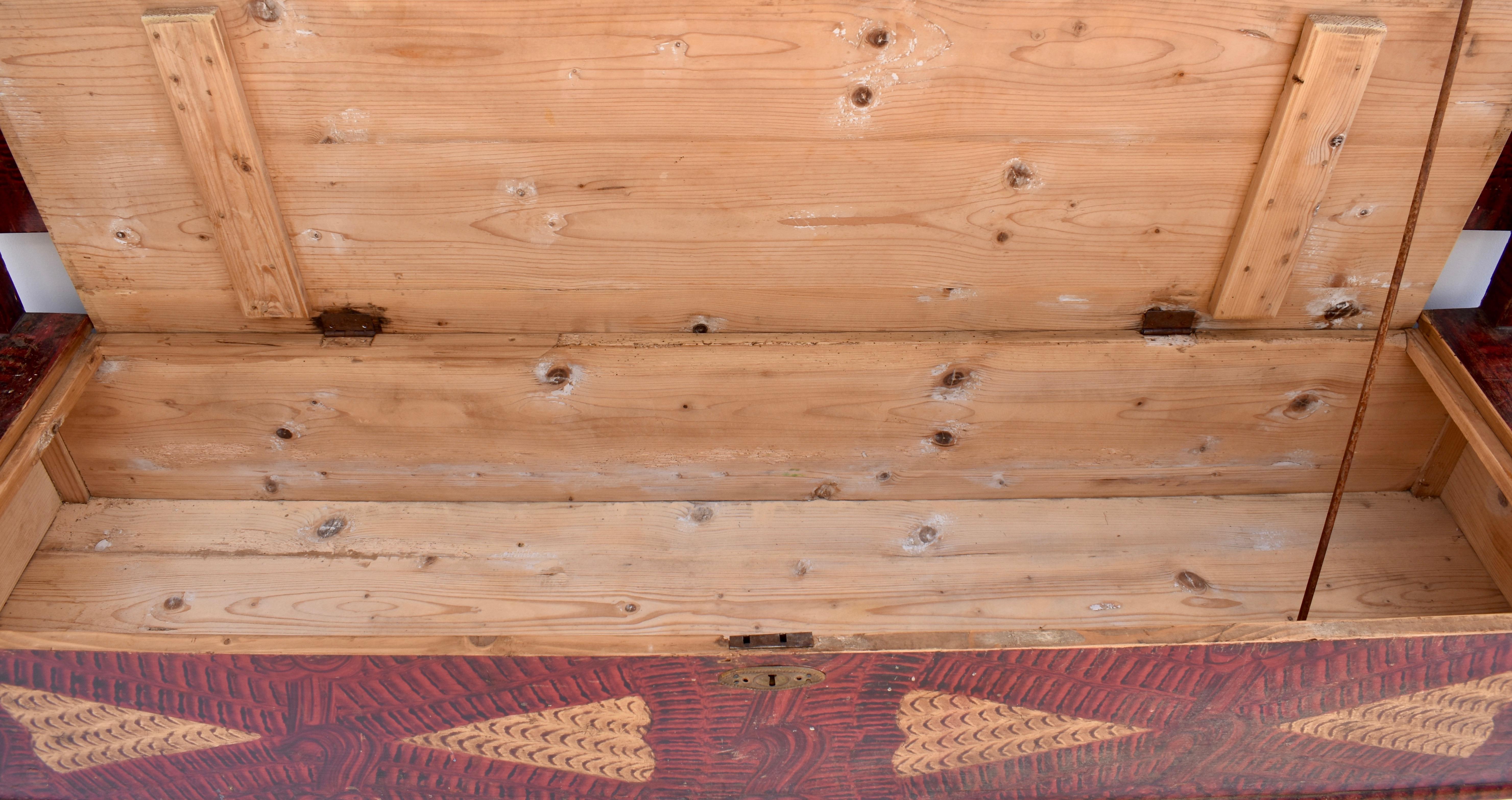 19th Century Pine Storage Bench in Original Decorative Paint