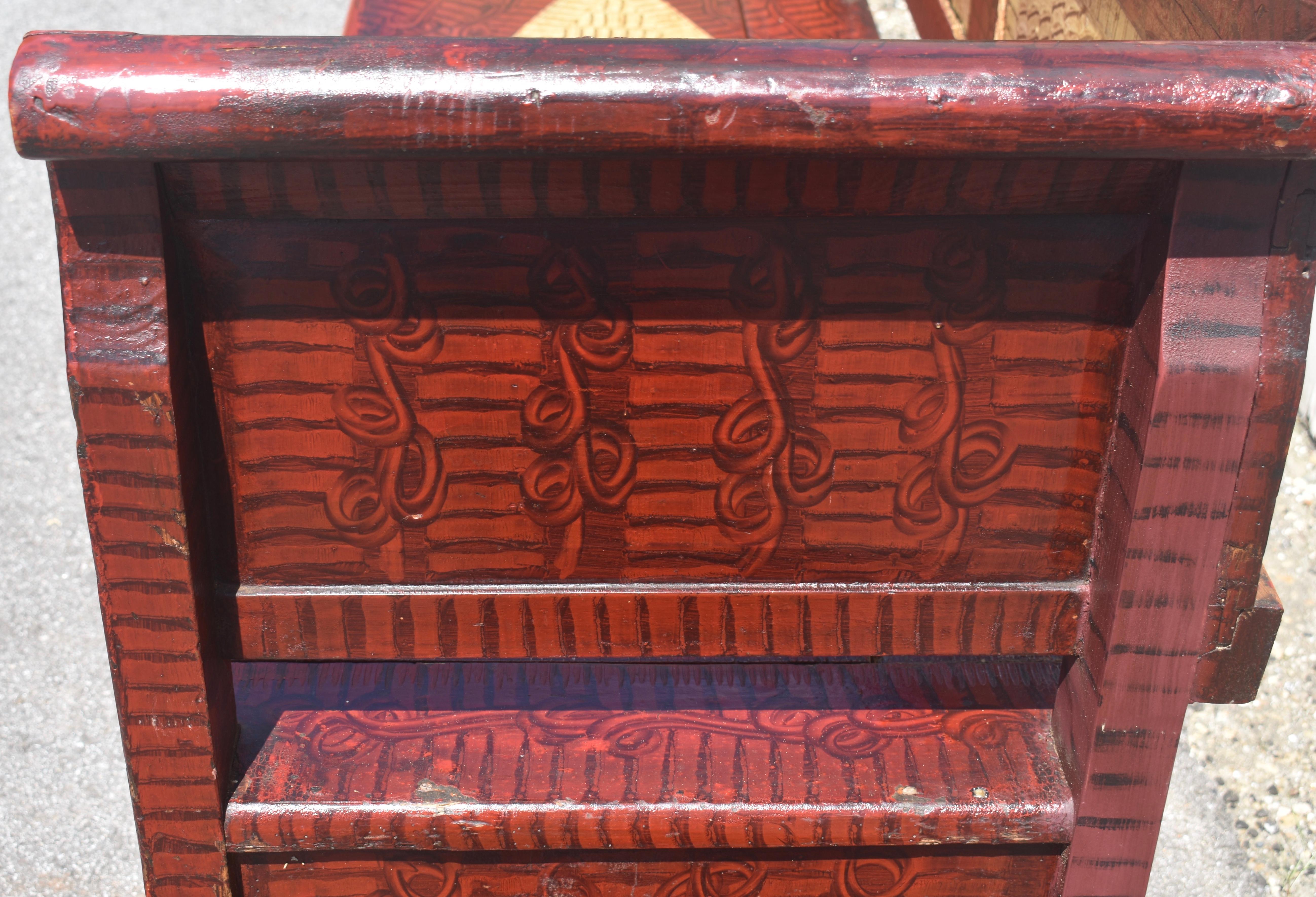 Banco de almacenaje o reposera de pino con pintura decorativa en Bueno estado para la venta en Baltimore, MD