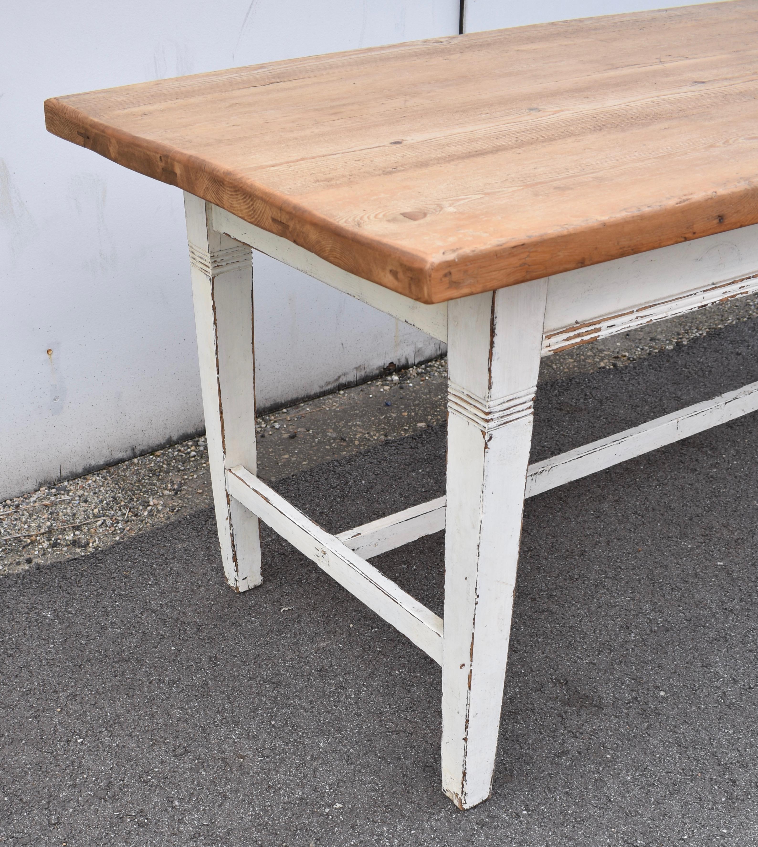 20ième siècle Table de ferme en pin en vente