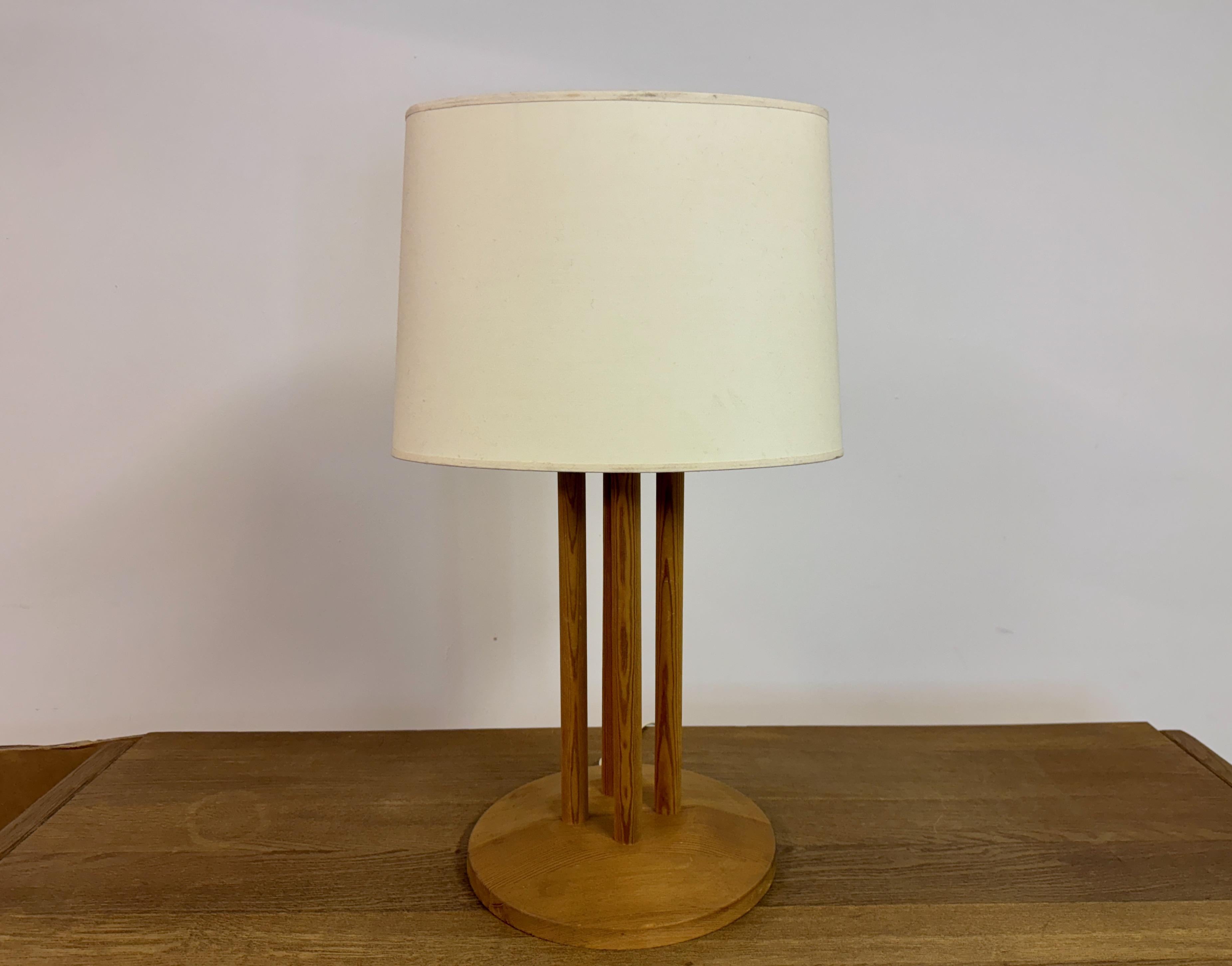 Pine Table Lamp with Rod Base, 1970s–1980s (Moderne der Mitte des Jahrhunderts) im Angebot