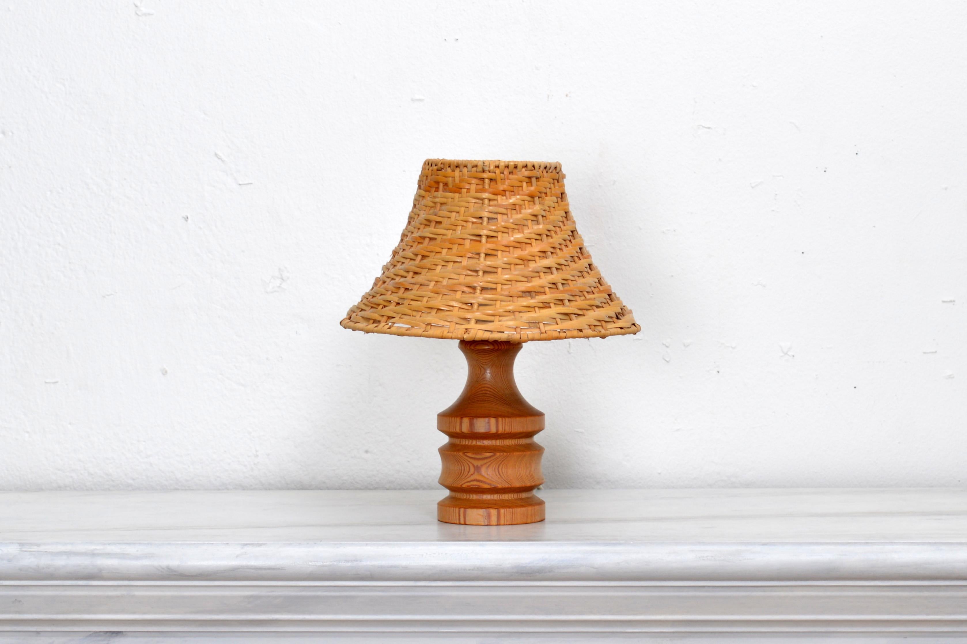 Swedish Pine Table Lamp with Shade in Cane, Sweden 1970s For Sale