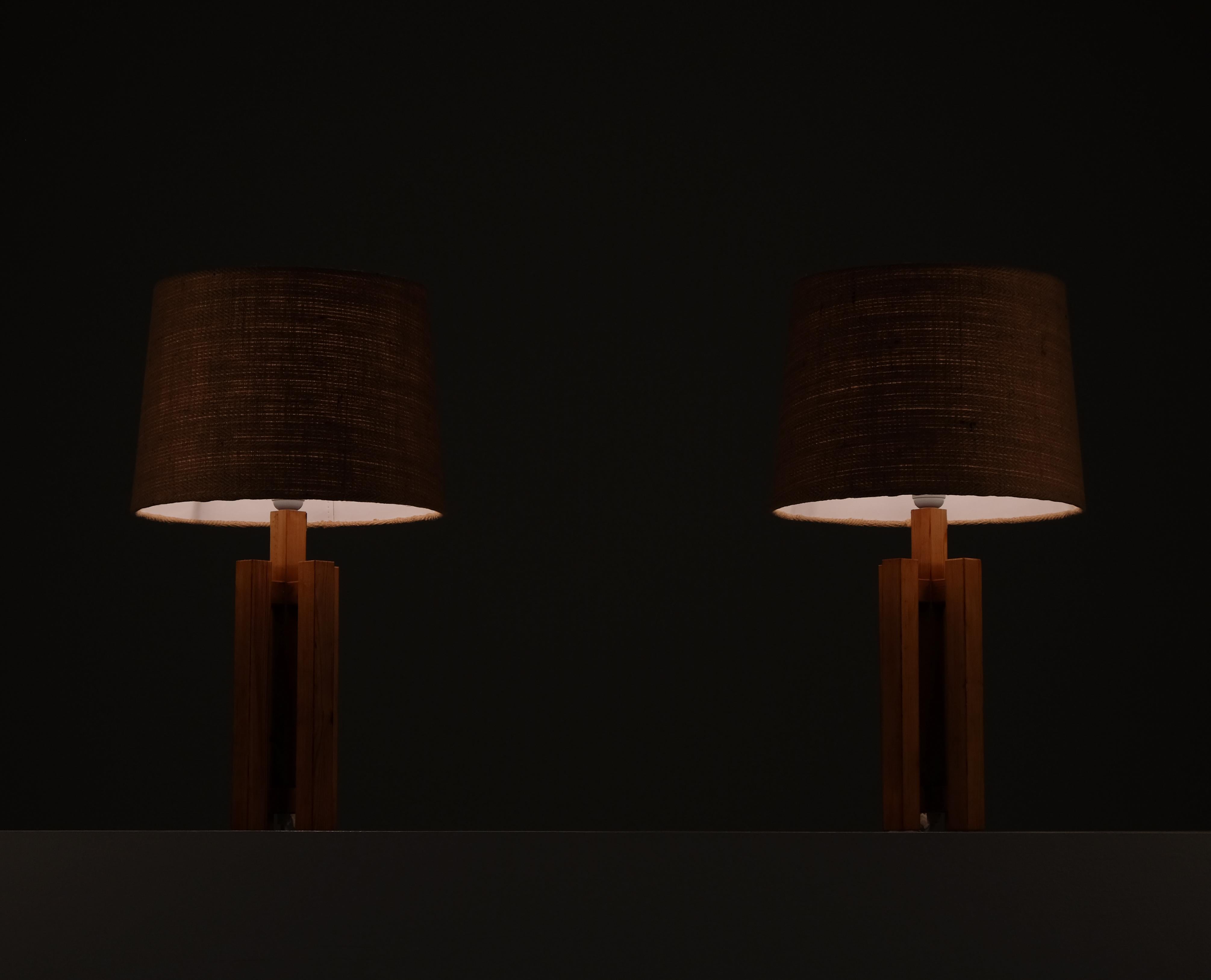 Lampes de table en pin, Suède, années 1970 en vente 2