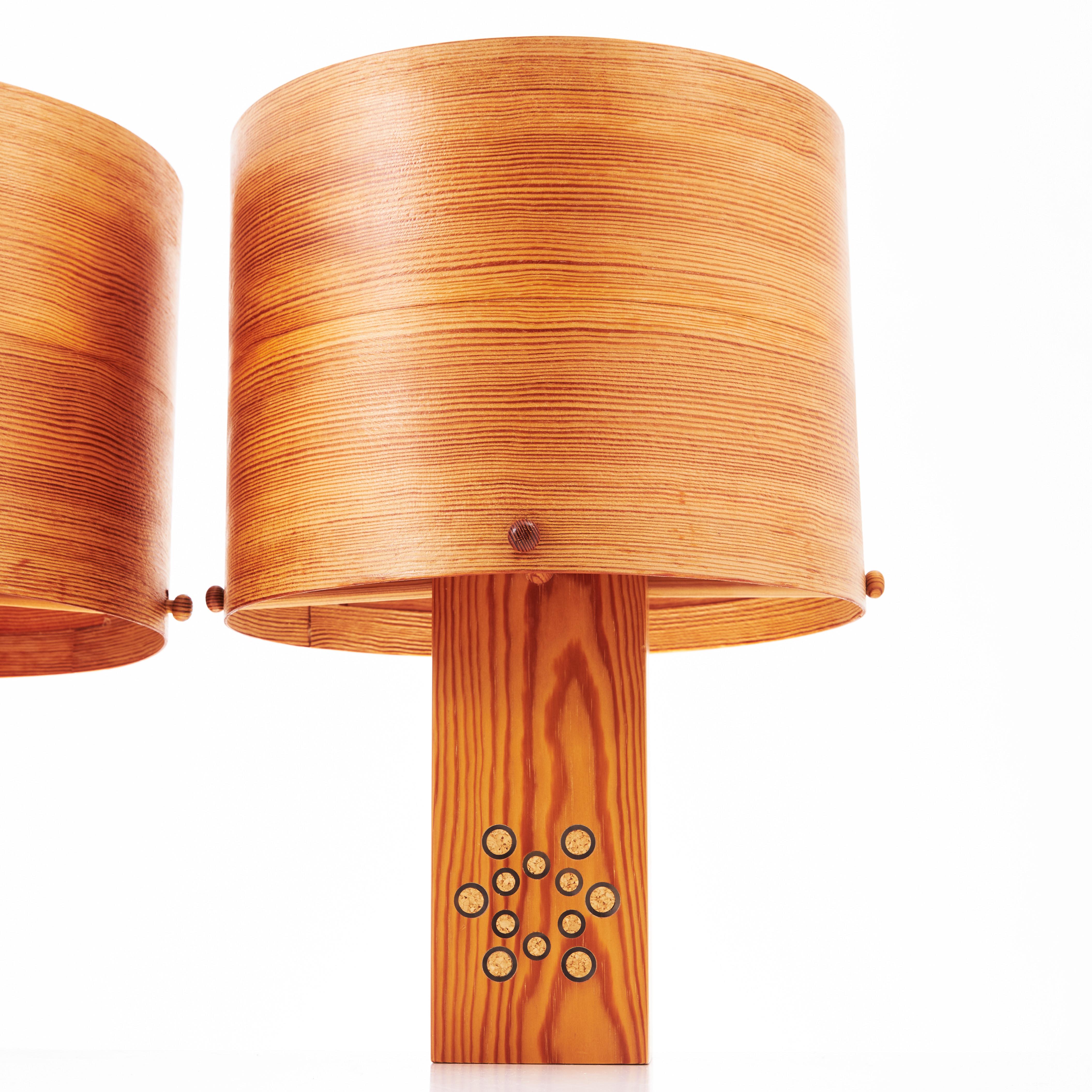 Lámparas de mesa de madera de pino anónima Francia 1970 siglo XX en venta
