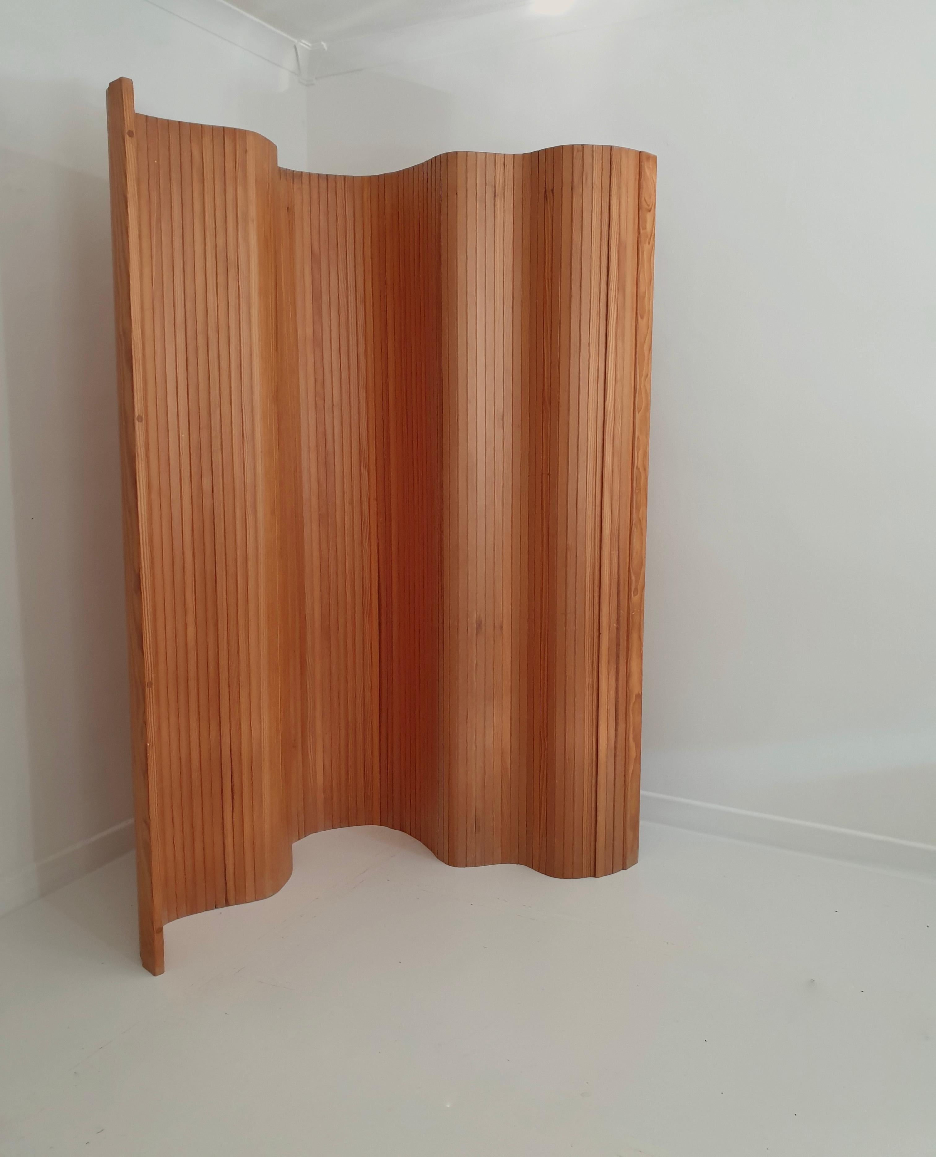 20th Century Pine Tambour Room Divider / Screen in the Manner of Aalto by Habitat, circa 1980