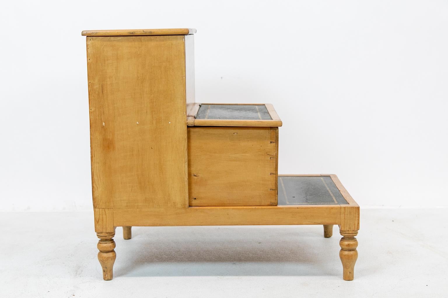 Pine Three Step Commode For Sale 5