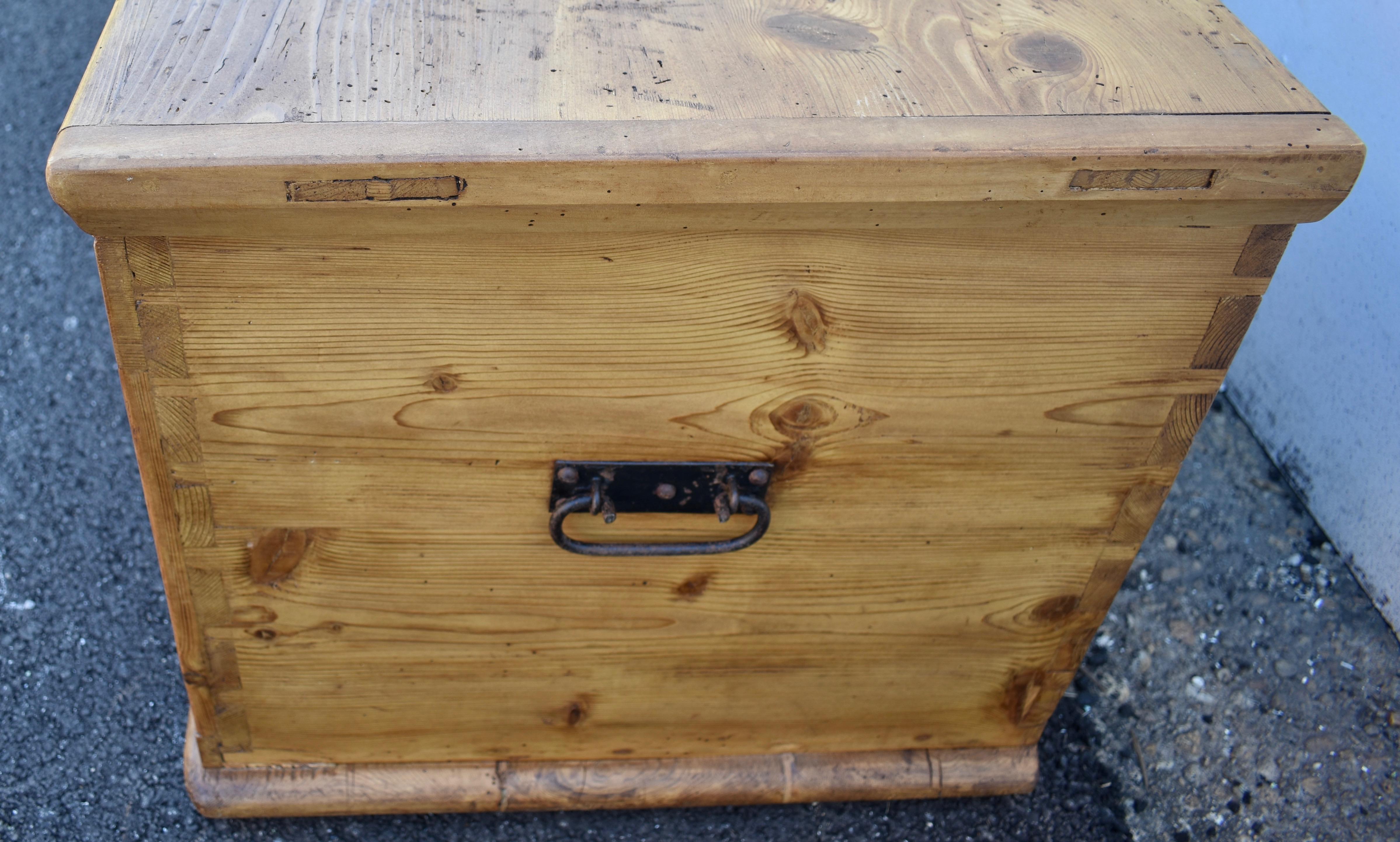 Pine Trunk or Blanket Chest 5