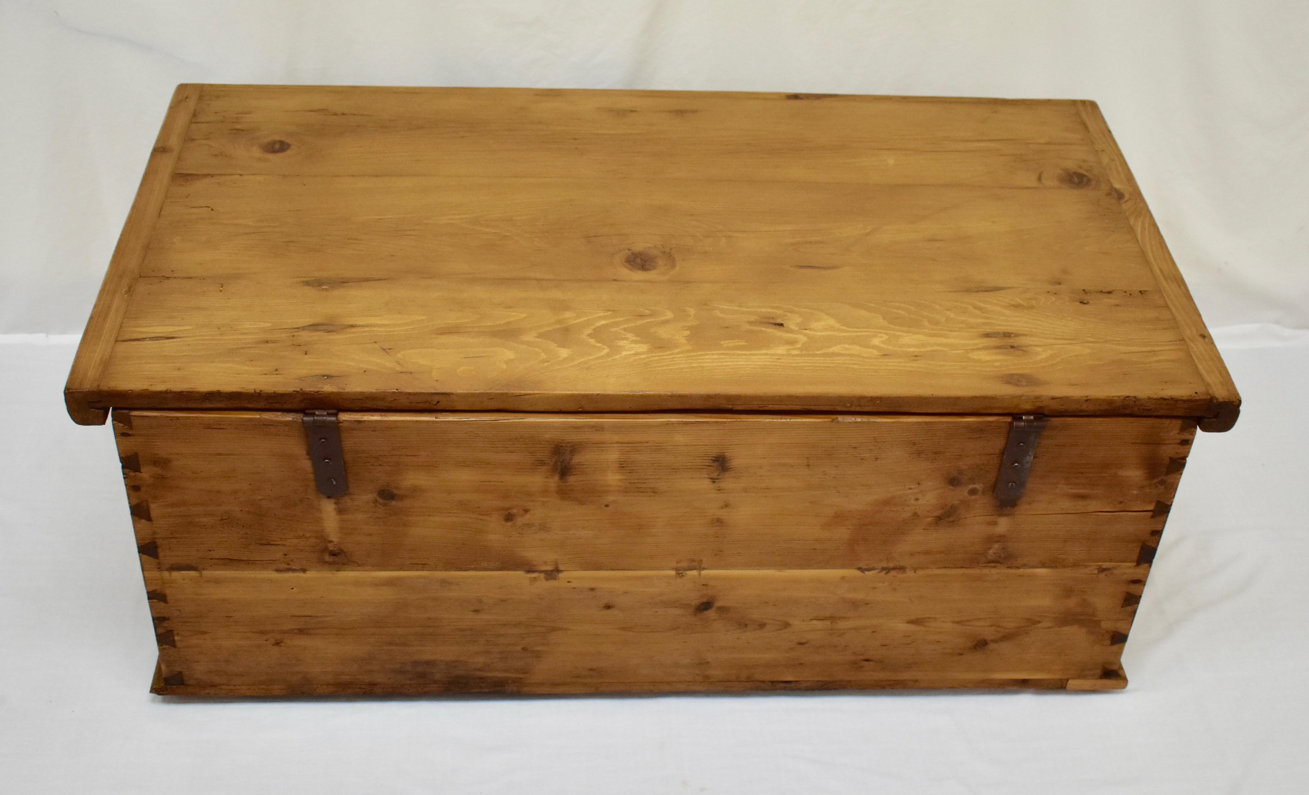 Pine Trunk or Blanket chest 7