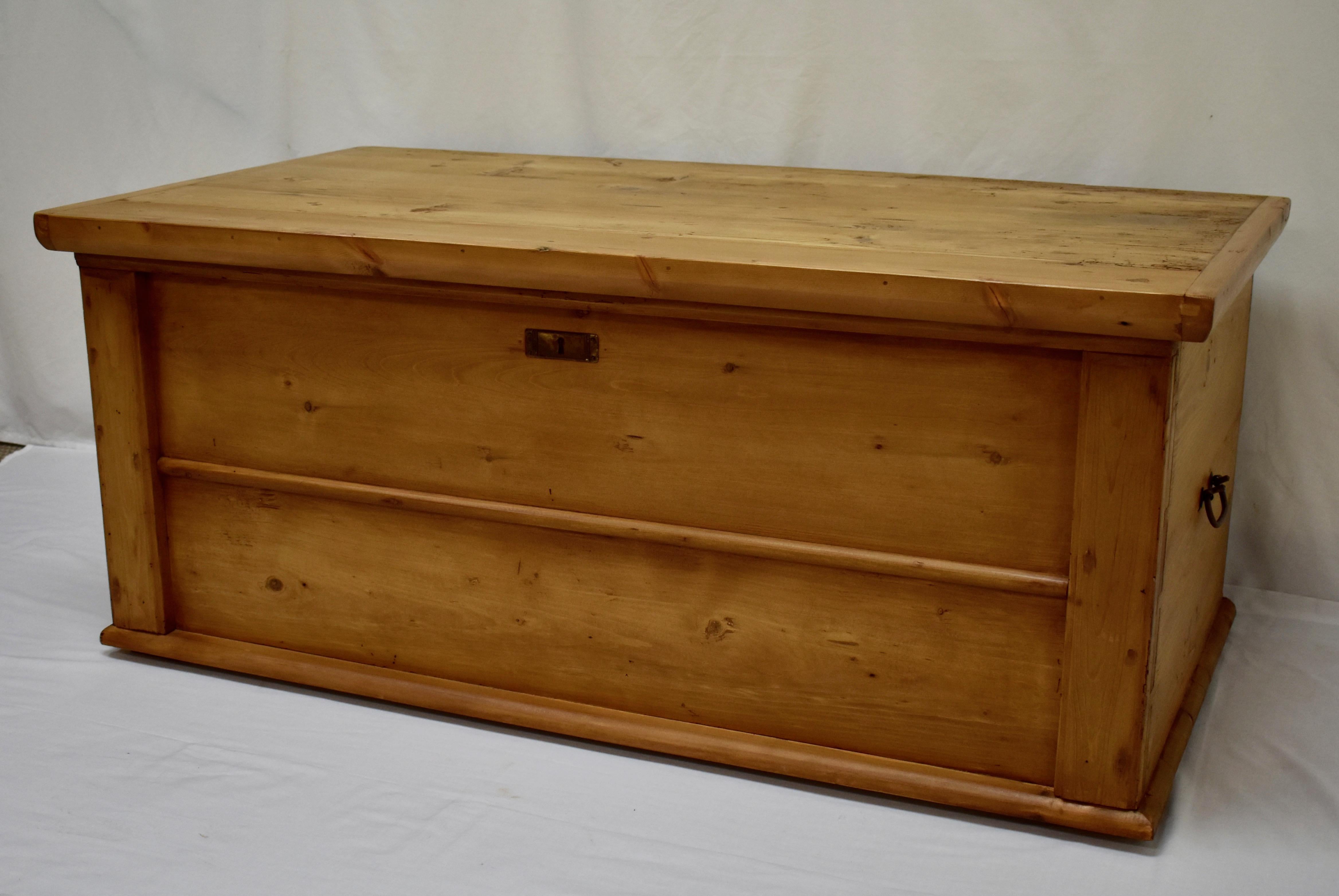 Pine Trunk or Blanket Chest 1