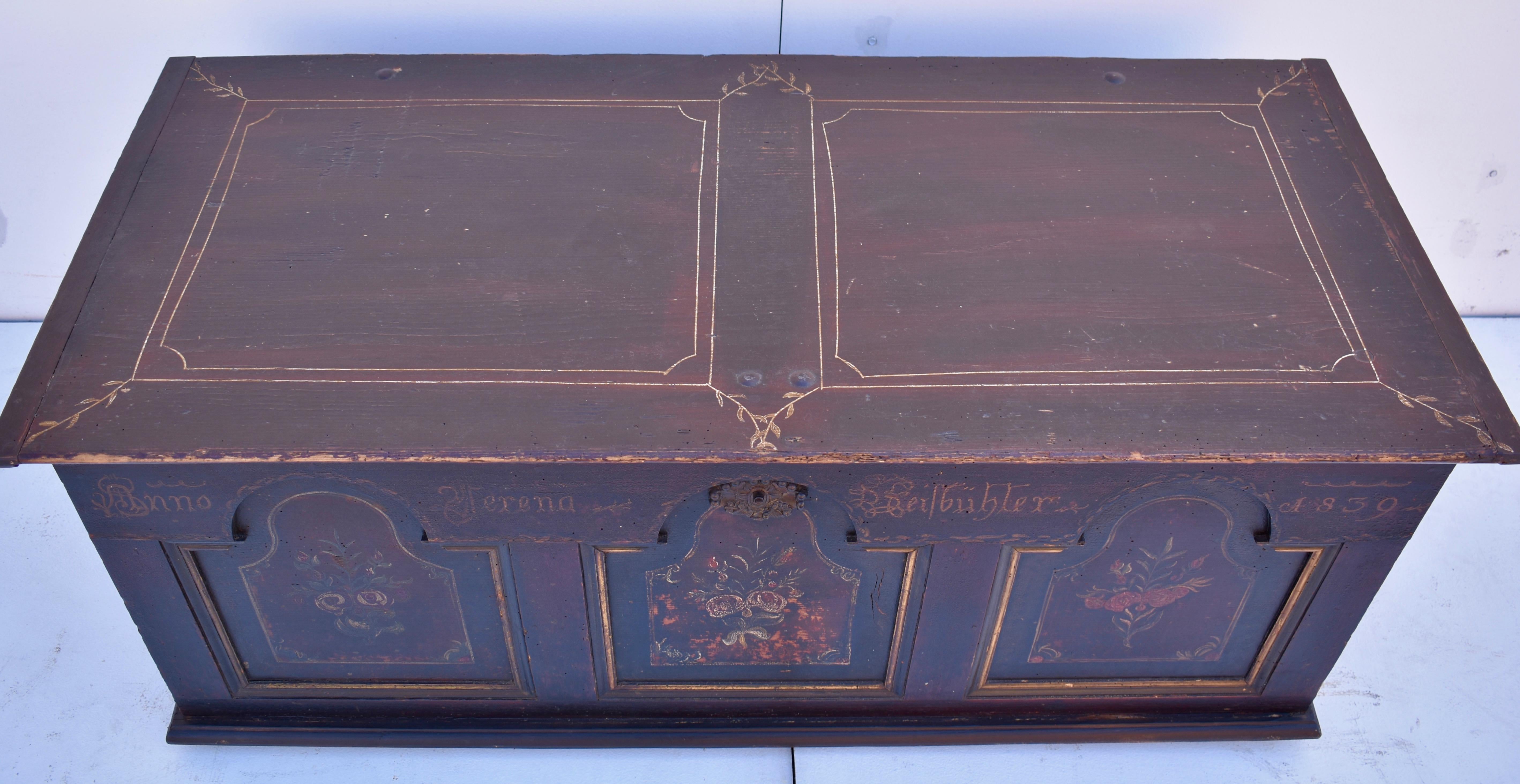 Pine Trunk or Blanket Chest in Original Decorative Paint 3