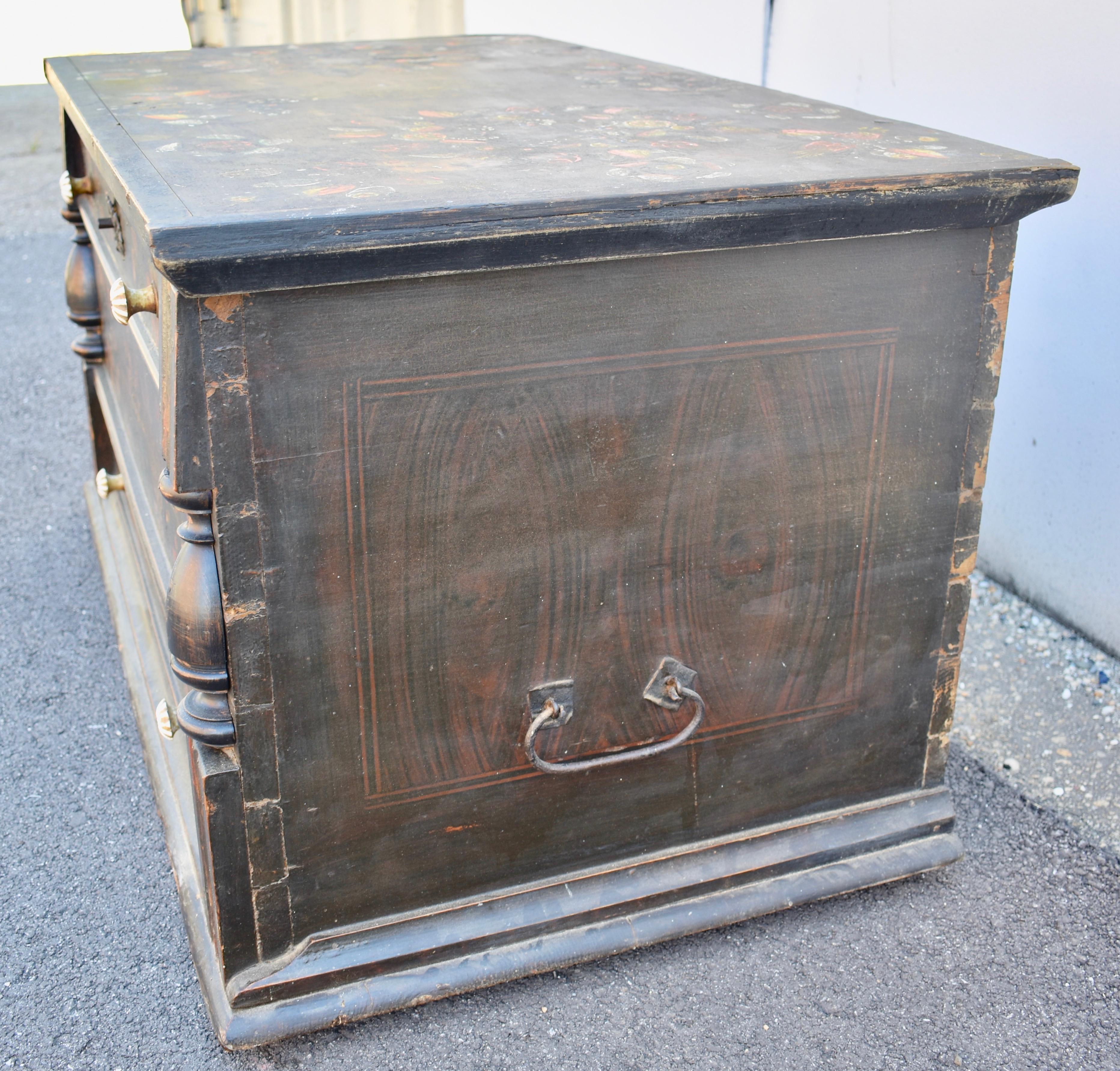 19th Century Pine Trunk or Blanket Chest in Original Decorative Paint For Sale