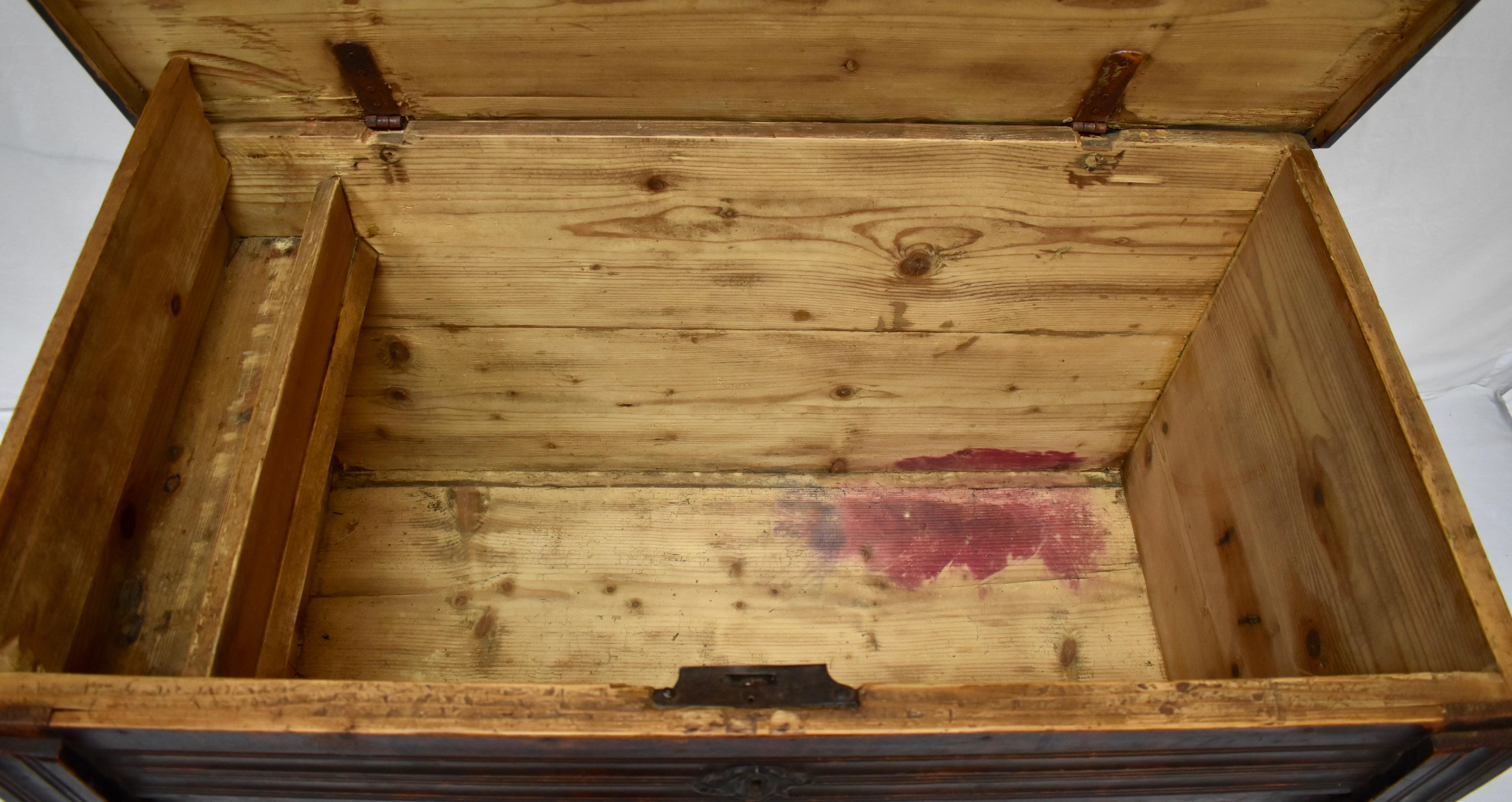 Pine Trunk or Blanket Chest in Original Paint 9