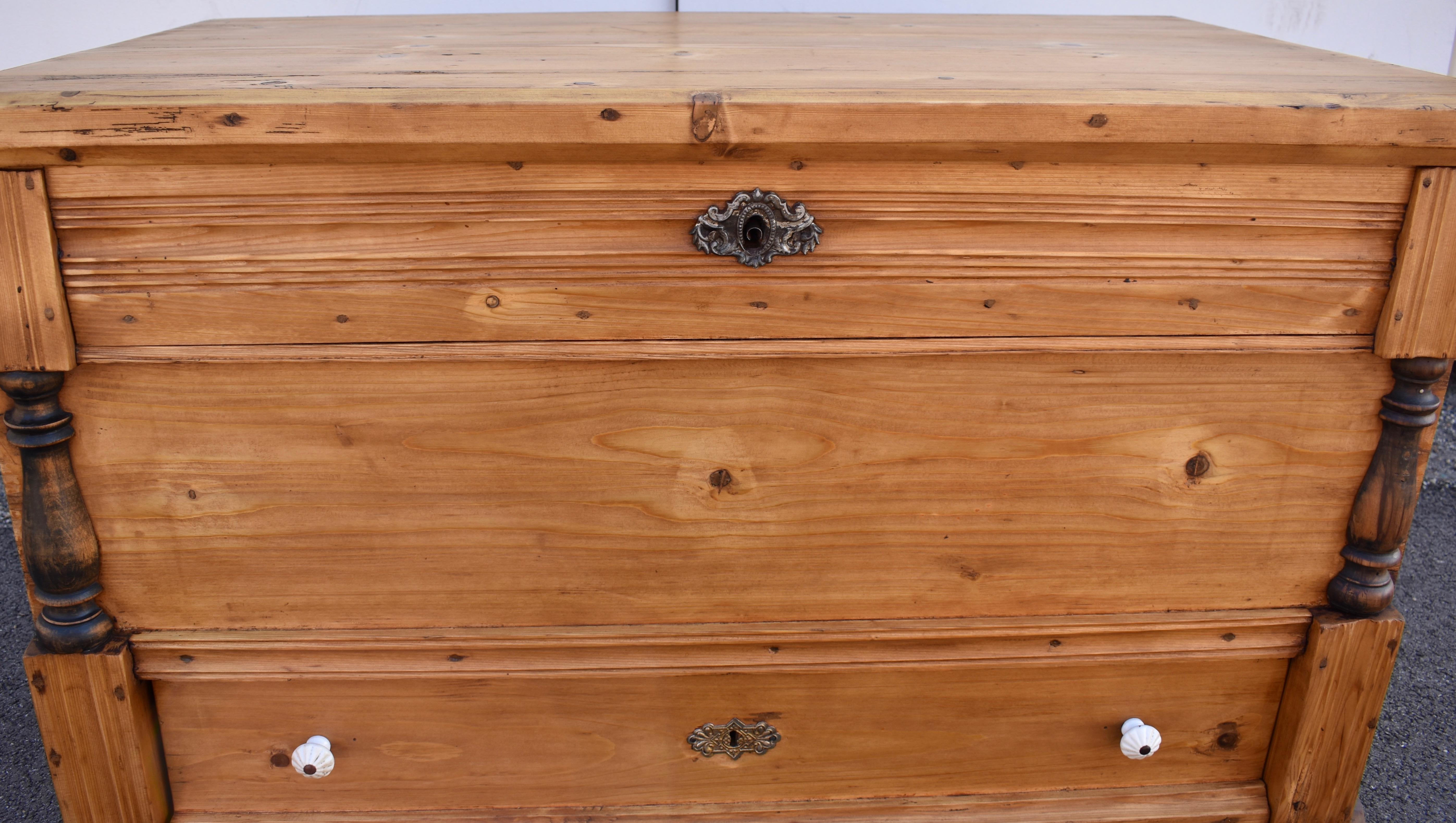 Pine Trunk or Mule Chest For Sale 6