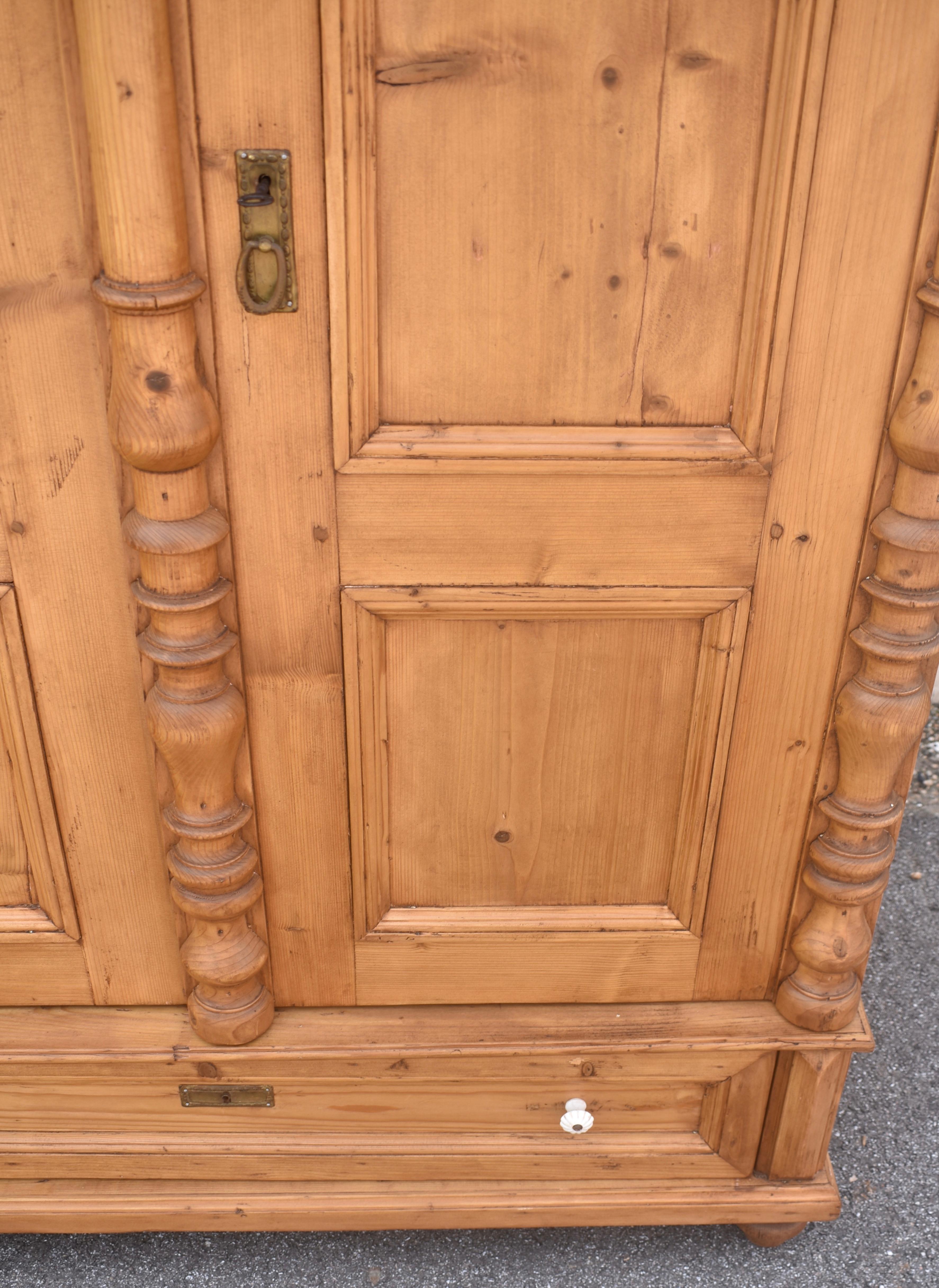 Armario Dos Puertas Pino en venta 4