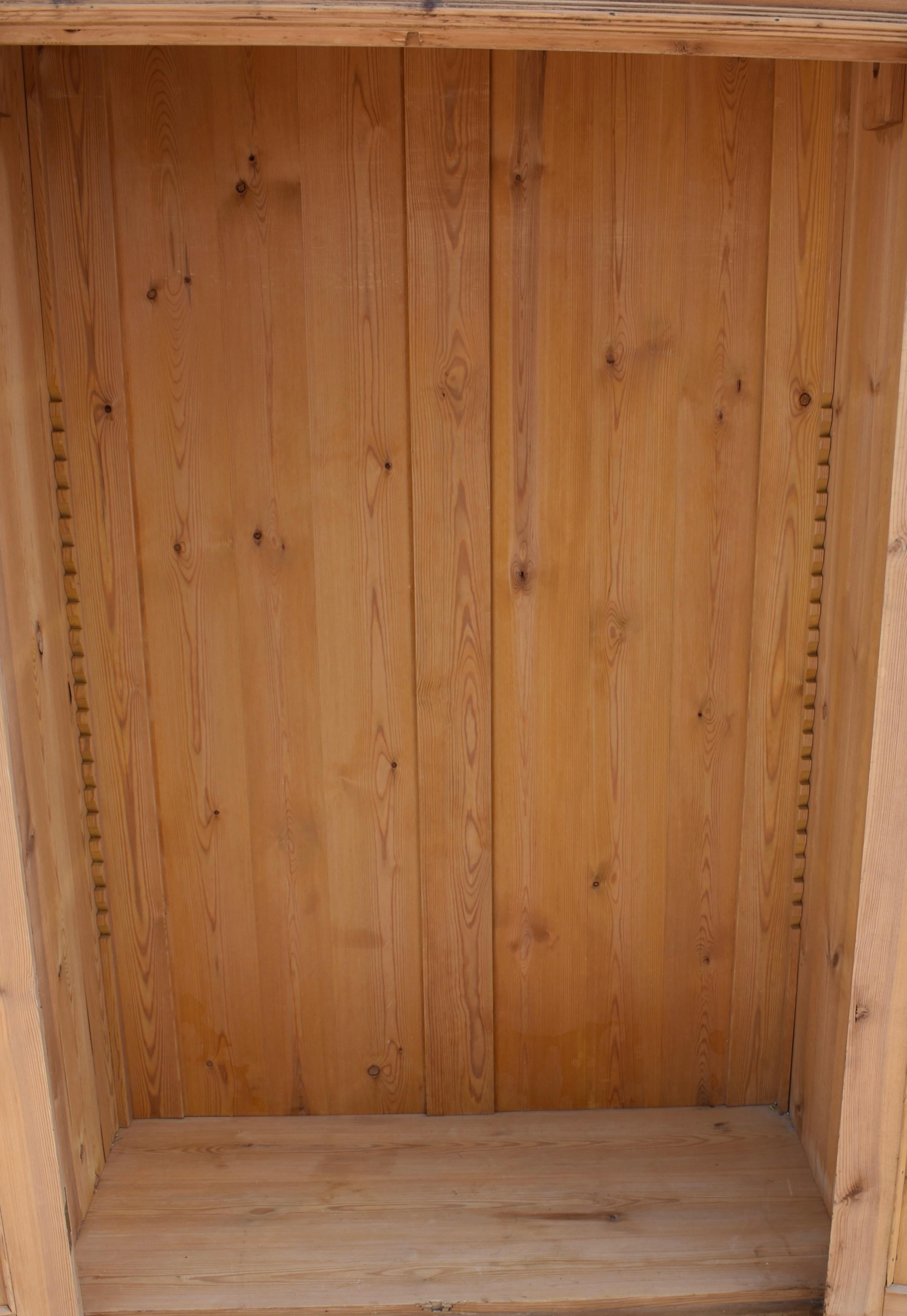Pine Two Door Bonnet Top Armoire 10