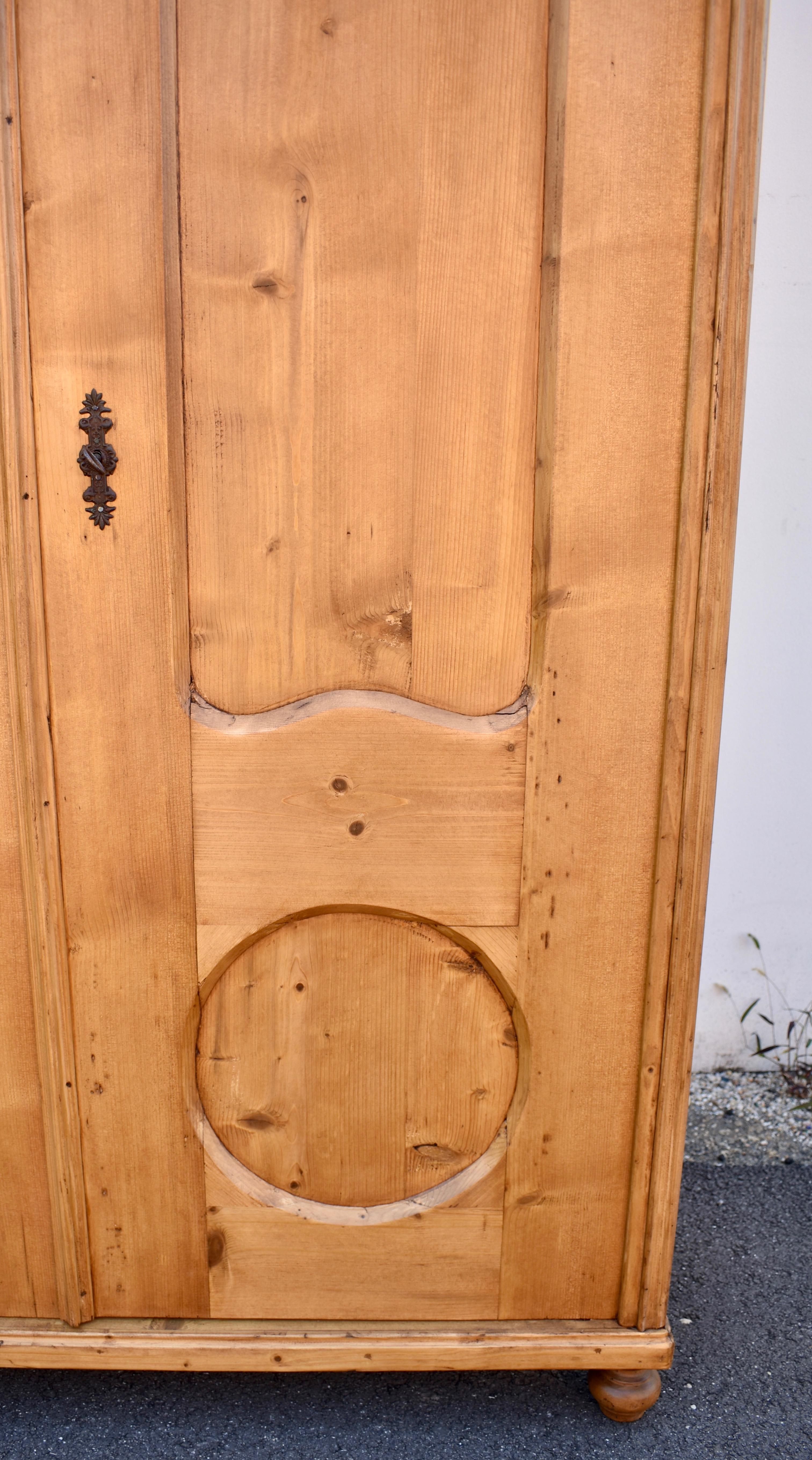 Pine Two Door Bonnet-Top Armoire In Good Condition In Baltimore, MD