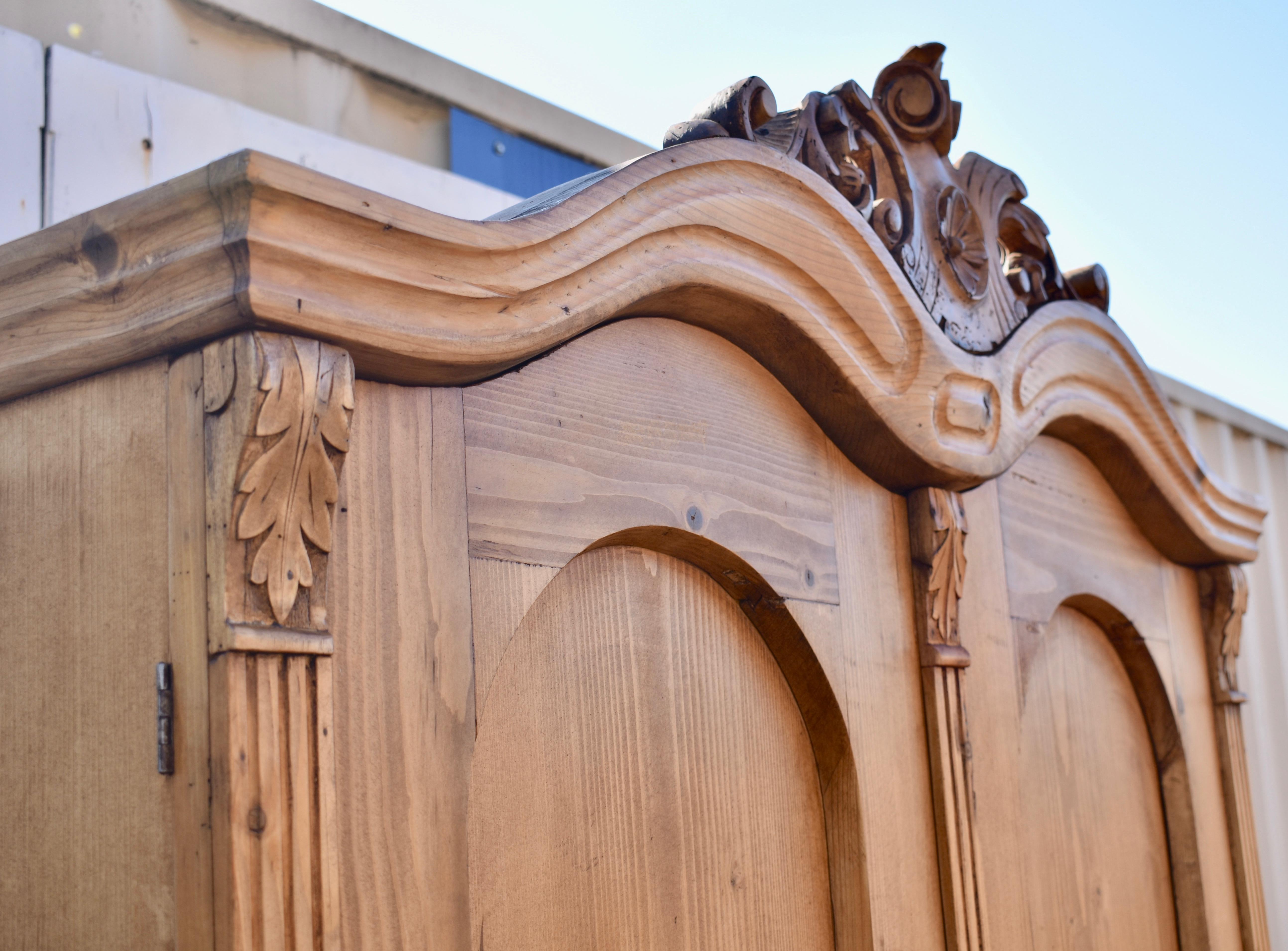 Armoire in pino a due ante con doppio piano Bonnet in vendita 3
