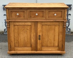 Base de cómoda de dos puertas y tres cajones de pino