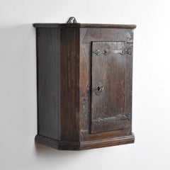 Pine wall cabinet, circa 1850