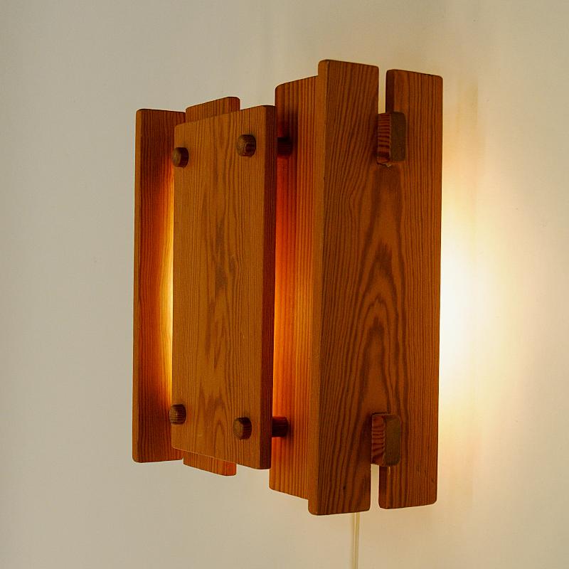 Pine Wall Lamp Pair by Gunnar Næss for Høvik Verk, Norway, 1970s In Good Condition In Stockholm, SE