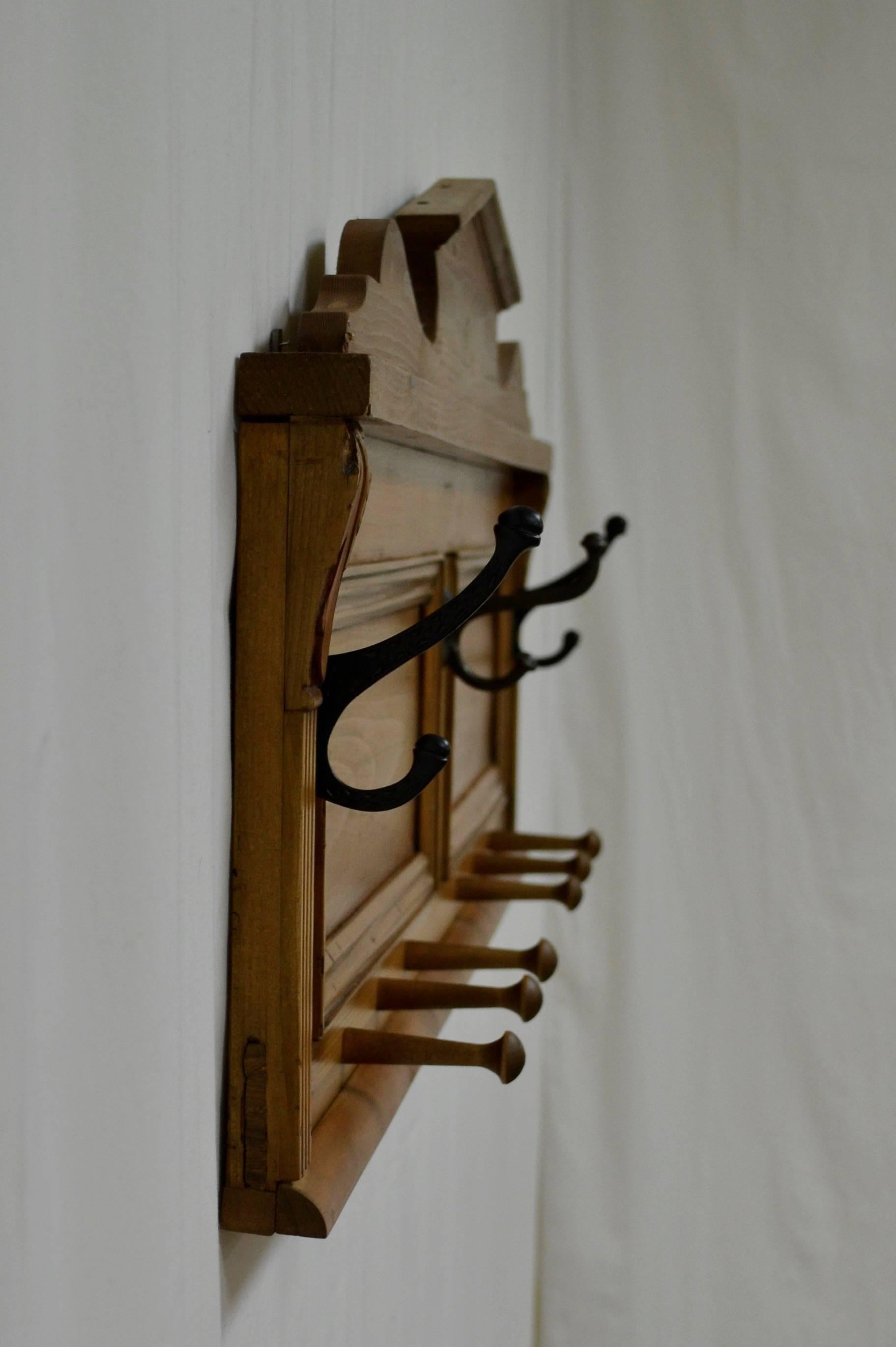 American Pine Wall-Mounted Hat and Coat Rack