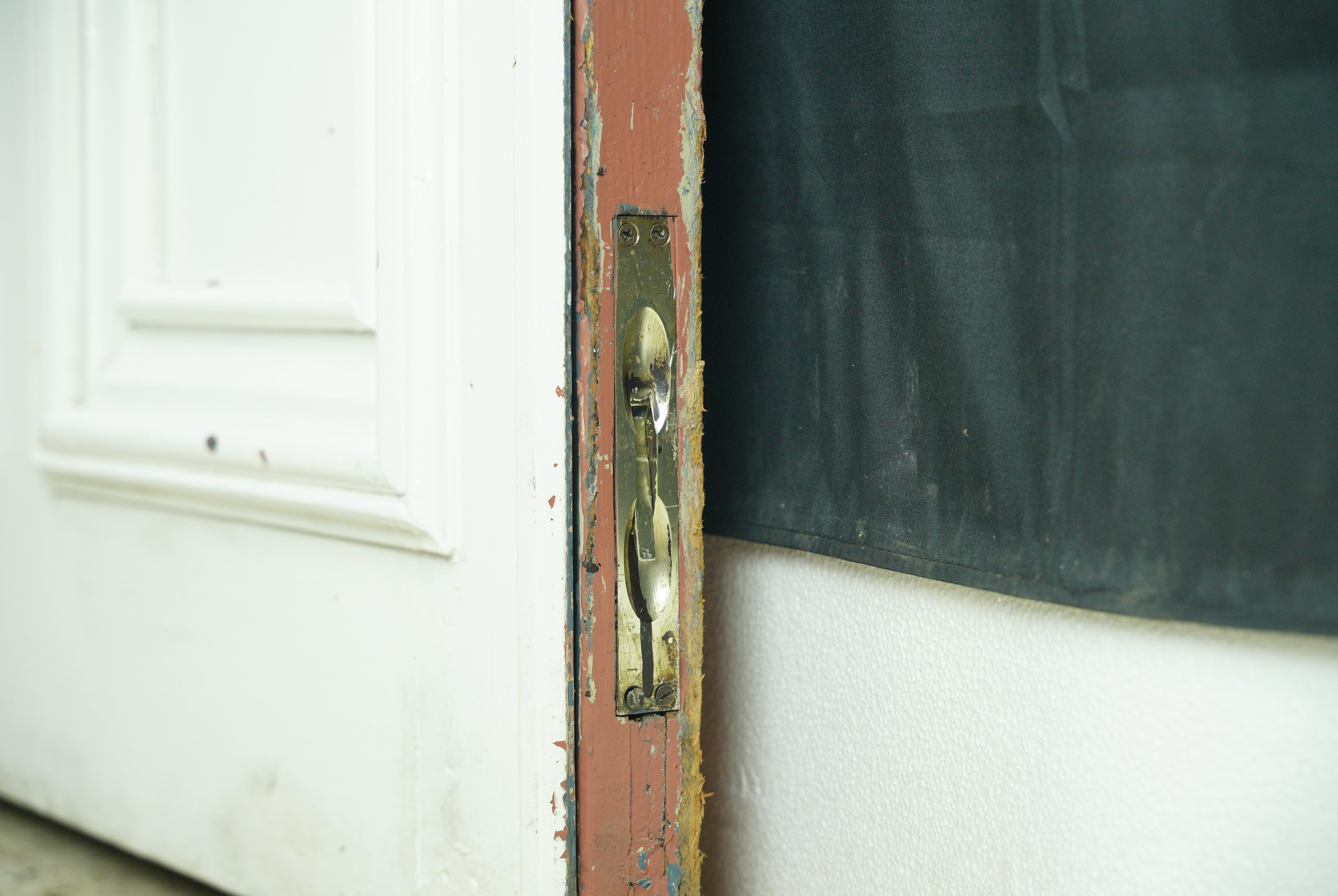 Pine White 6 Pane Double Doors 117.562 x 92 For Sale 2
