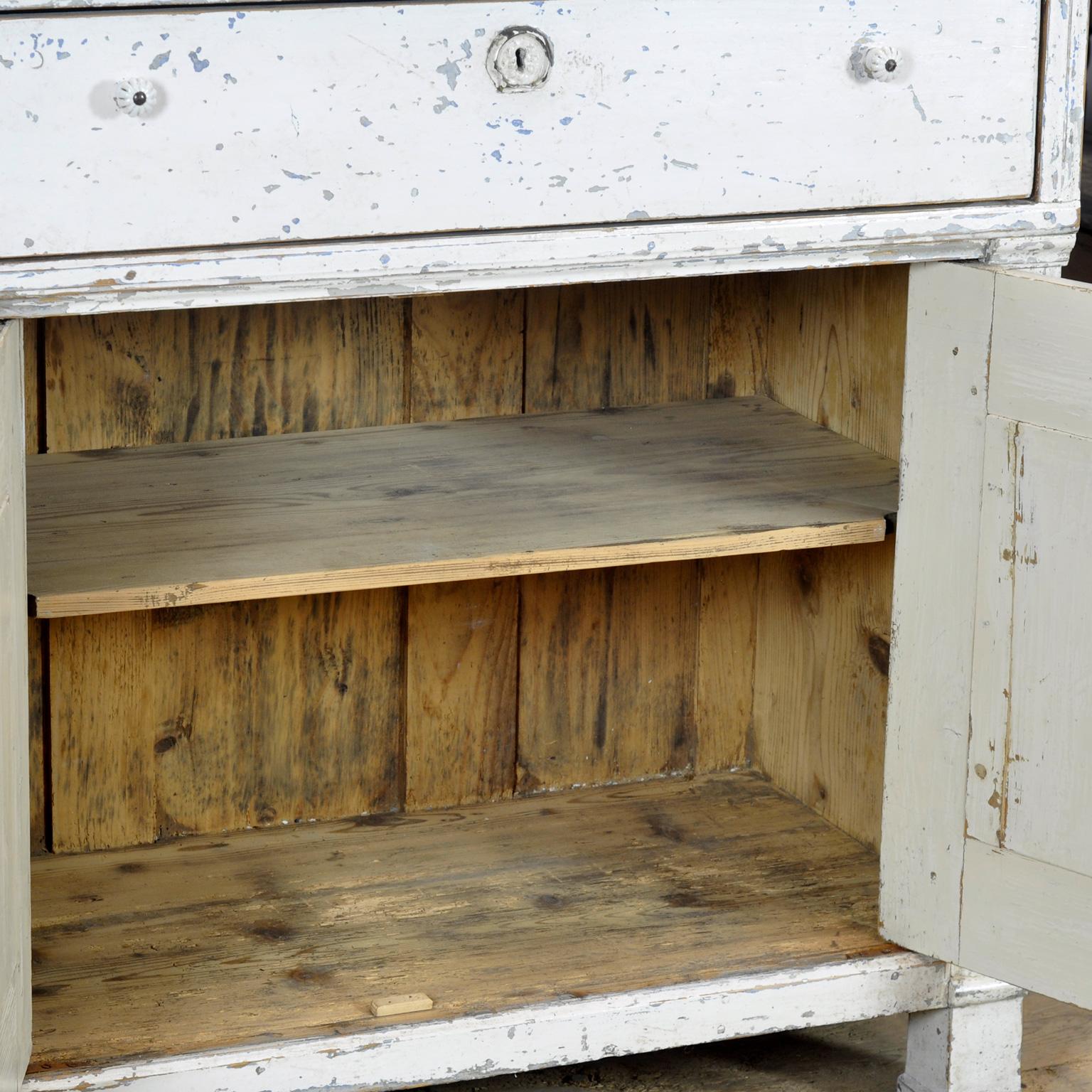 Credenza in pino bianco, anni 1910 In condizioni discrete in vendita a Amsterdam, Noord Holland