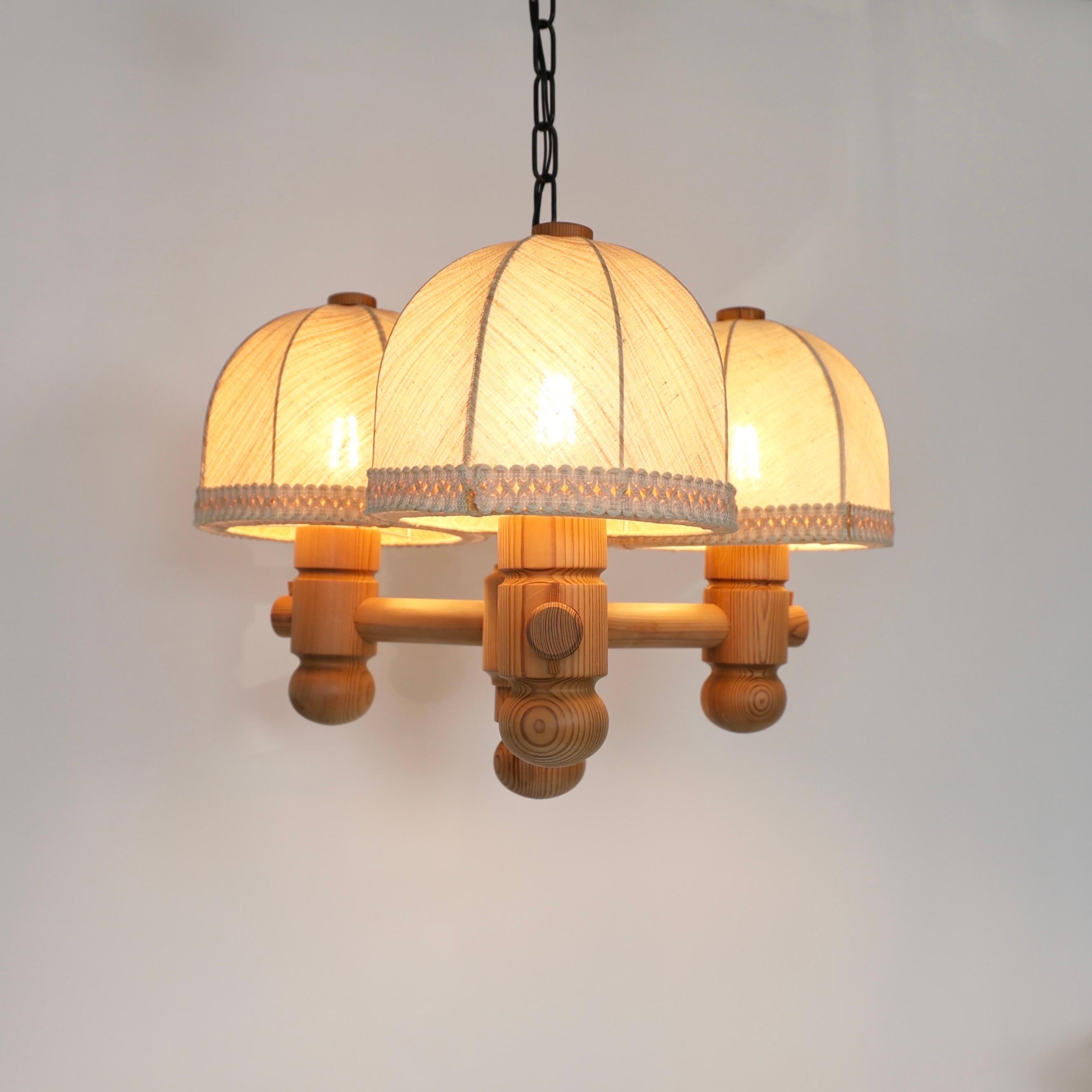 Scandinavian Modern Pine Wood Chandelier by Jan Wickelgren for Aneta, Sweden, 1970s For Sale