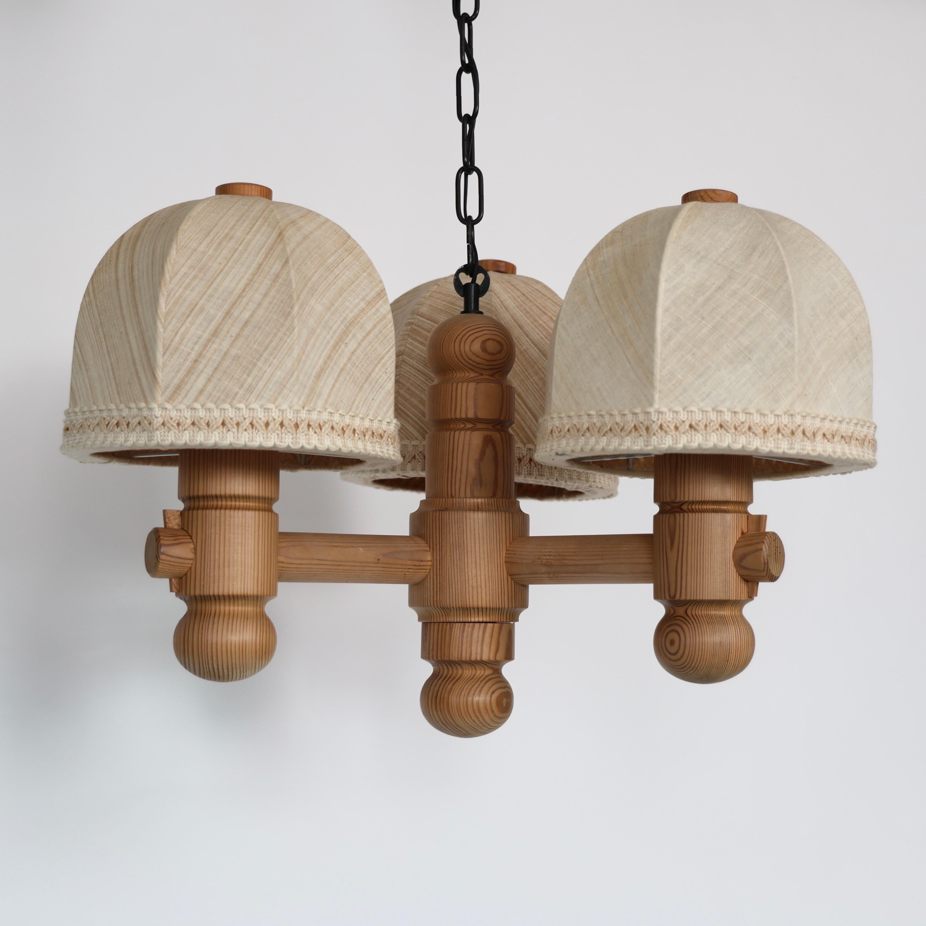 Late 20th Century Pine Wood Chandelier by Jan Wickelgren for Aneta, Sweden, 1970s For Sale