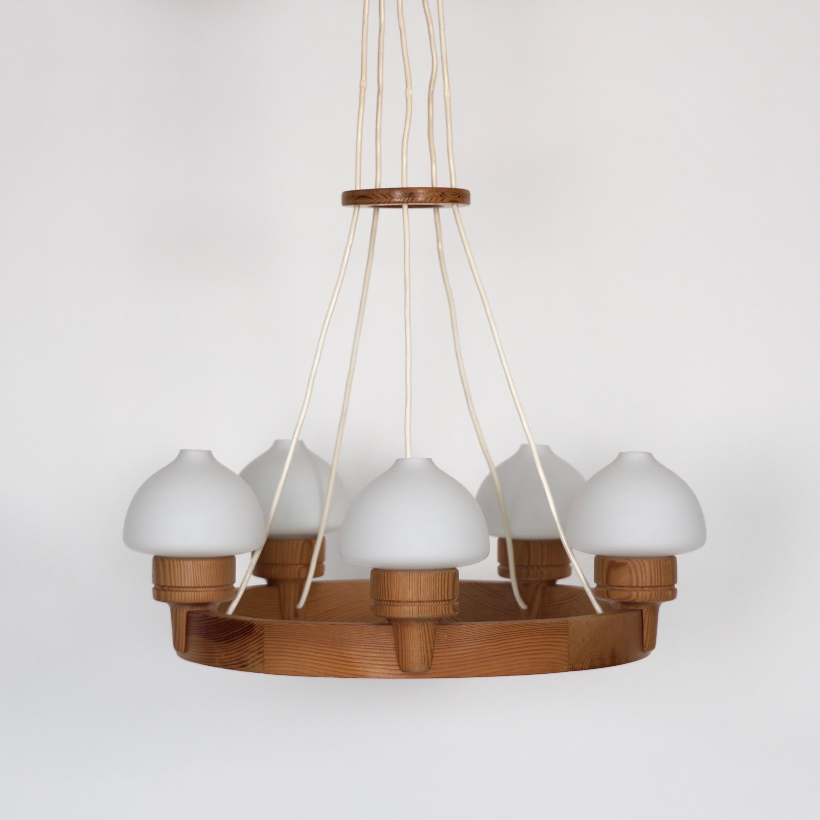 Lustre en bois de pin par Uno Dahlen pour Aneta, Suède, 1970 en vente 5