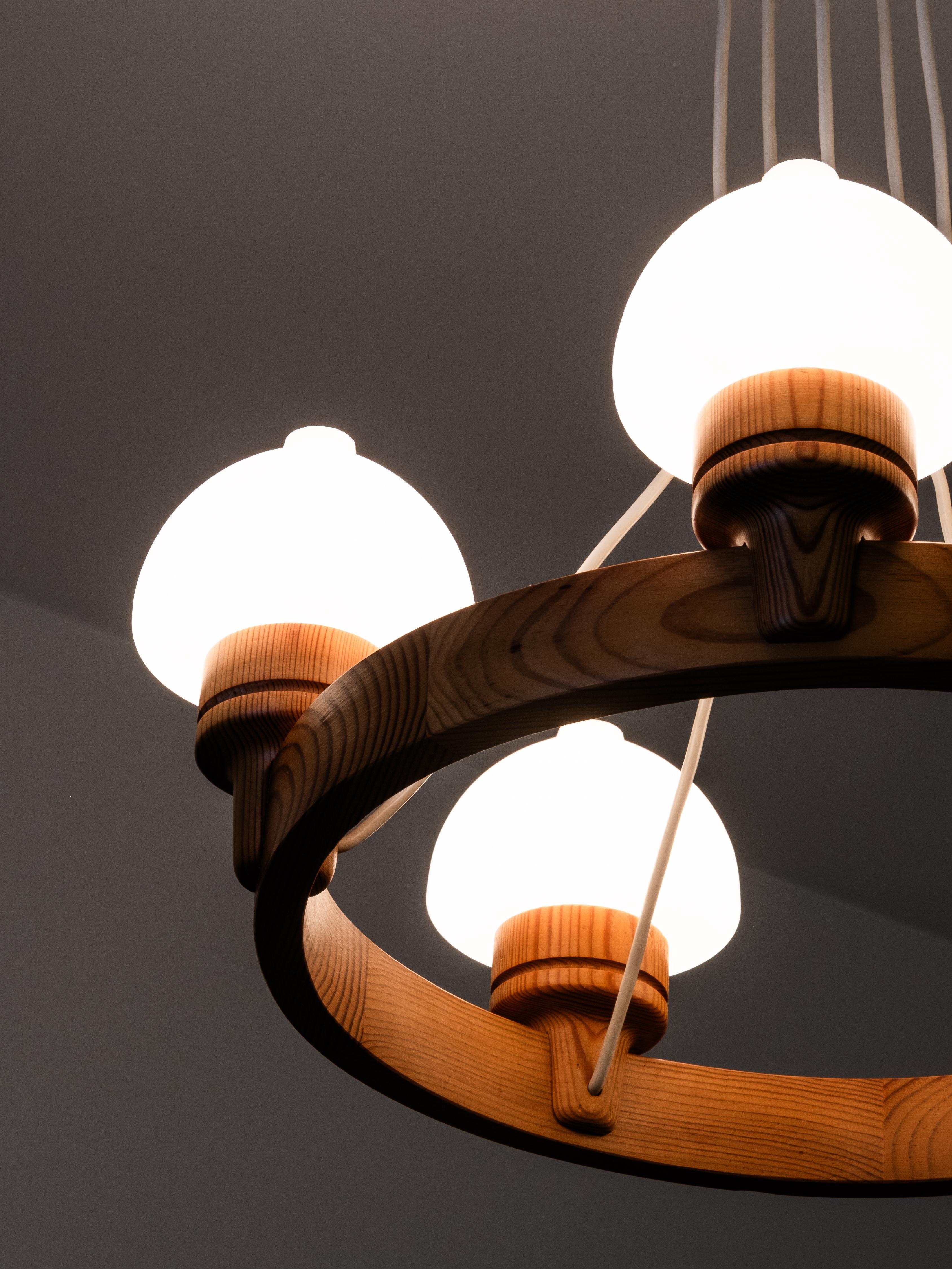 Lustre en bois de pin par Uno Dahlen pour Aneta, Suède, 1970 en vente 5