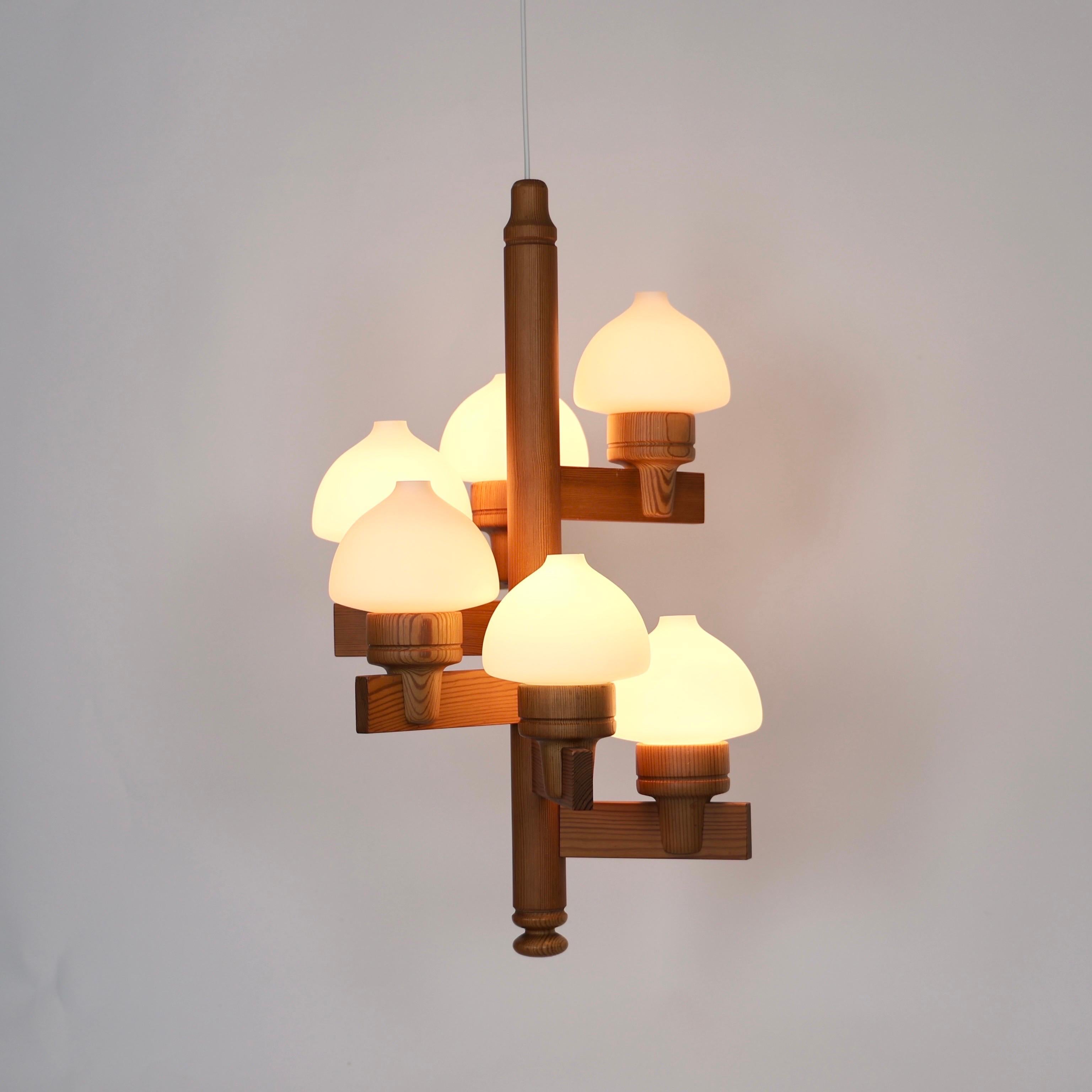 Lustre en bois de pin par Uno Dahlen pour Aneta, Suède, 1970 en vente 6