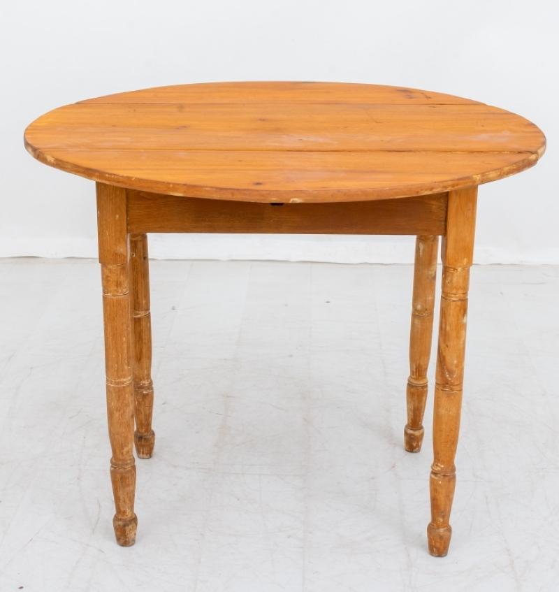 20th Century Pine Wood Drop Leaf Tavern Dining Table