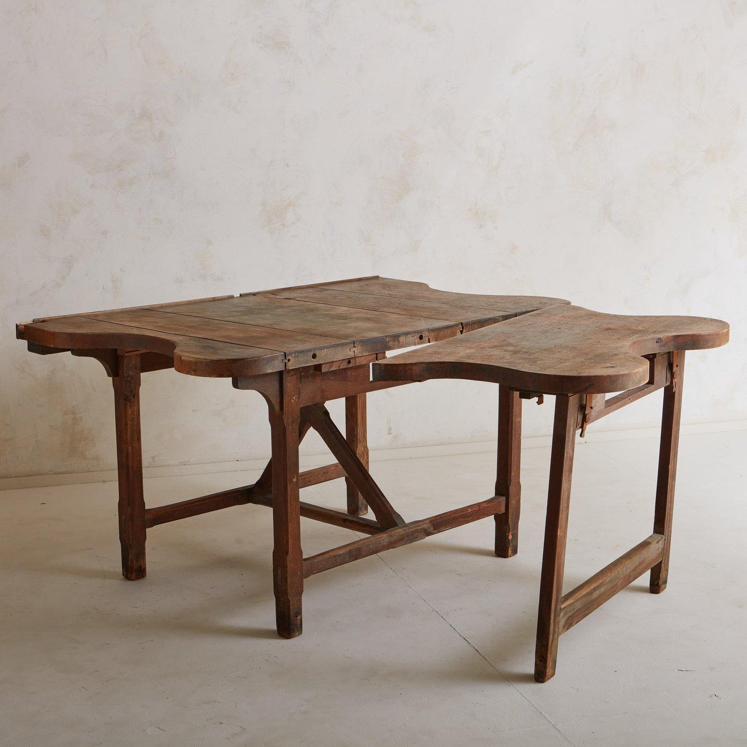 Pine Wood Jeweler's Table with Leaves, France 1800s For Sale 3