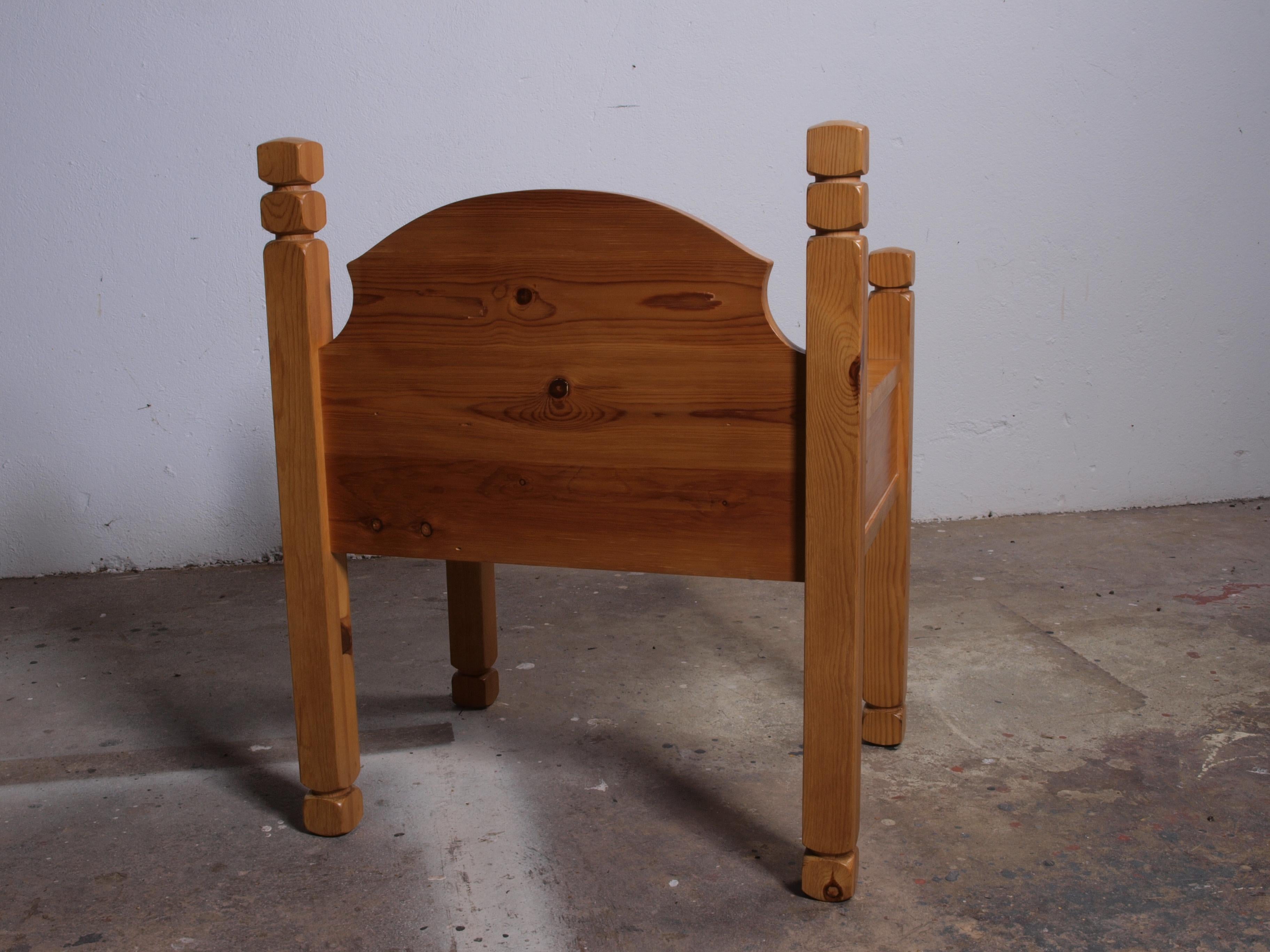 Pine wood Nightstand, bedside table Denmark For Sale 4