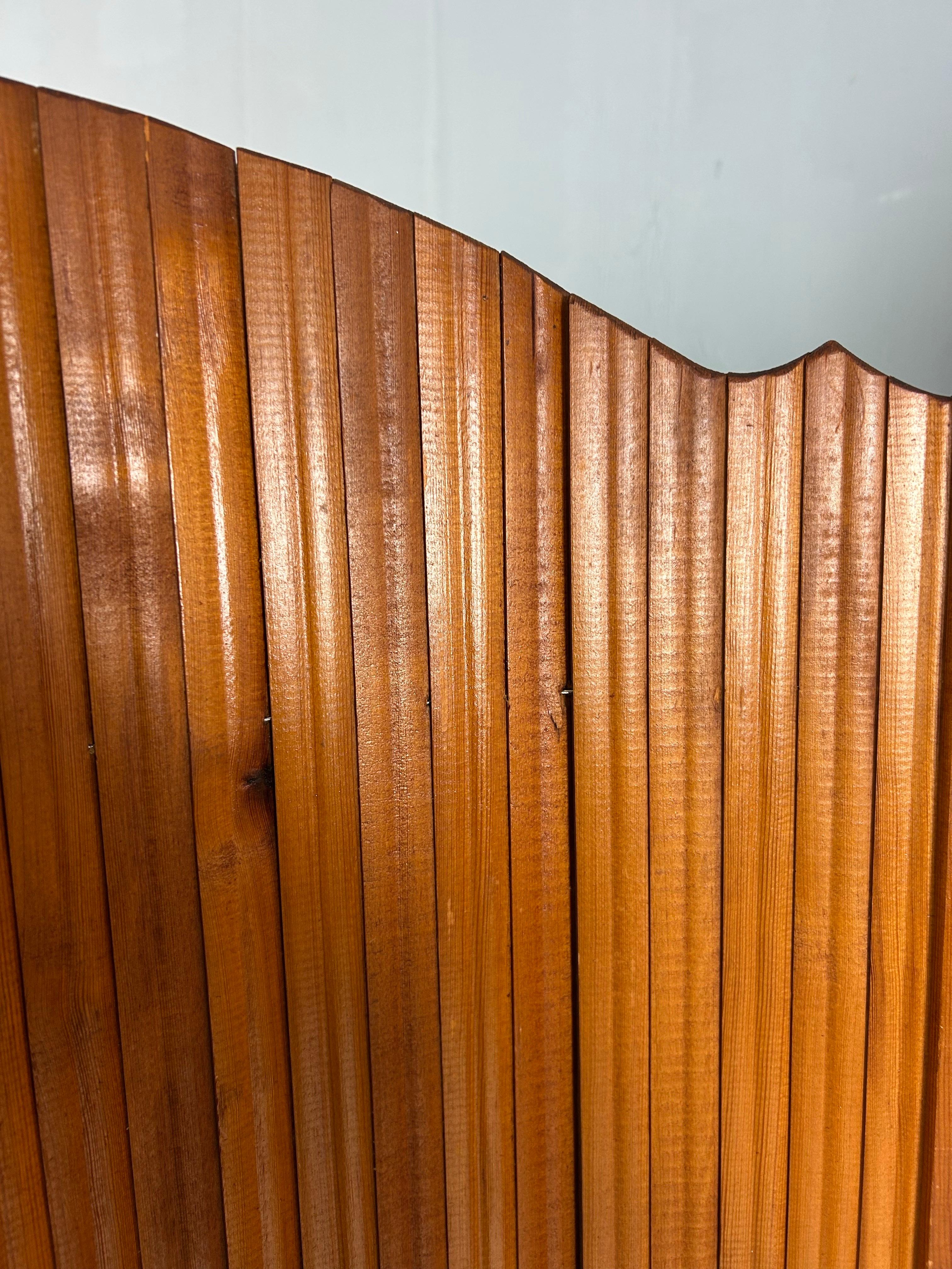 Pine Wood Room Divider by S.N.S.A. , France 1930s. For Sale 3