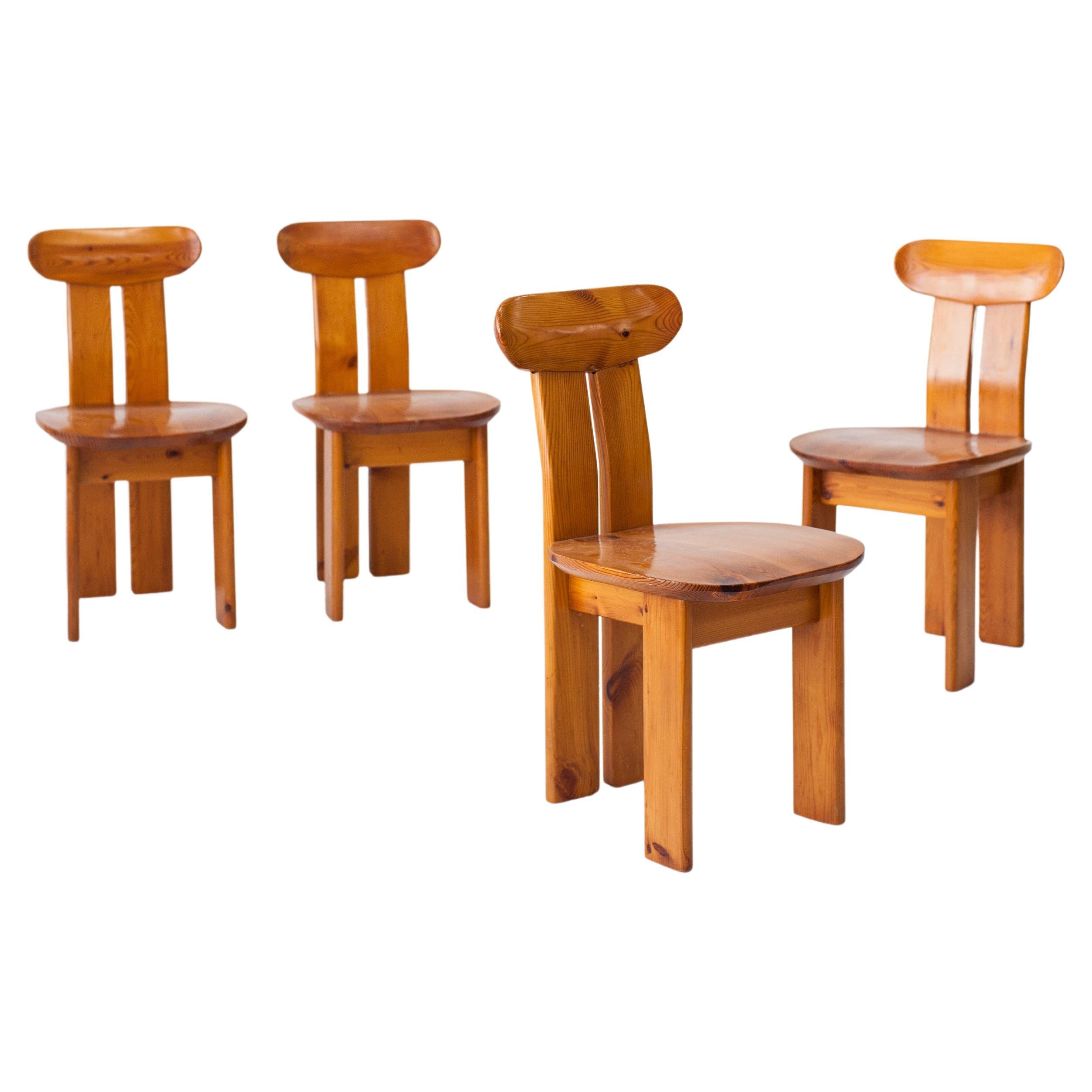 Pine wooden Italian dining chairs 1970s, set of four For Sale