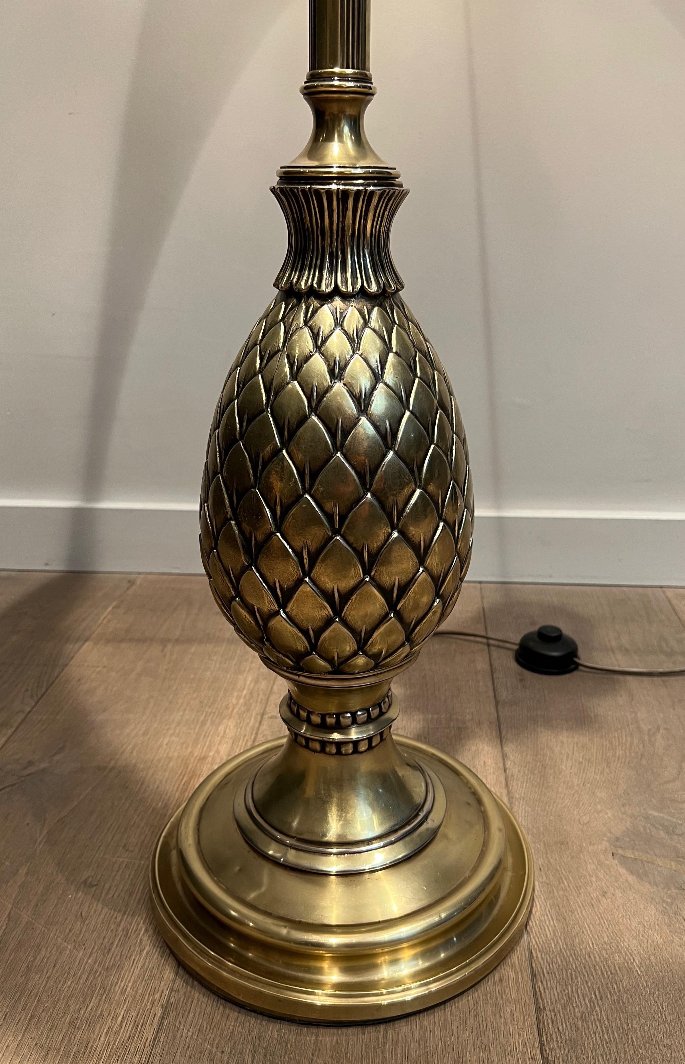Lampadaire ananas en laiton en vente 8