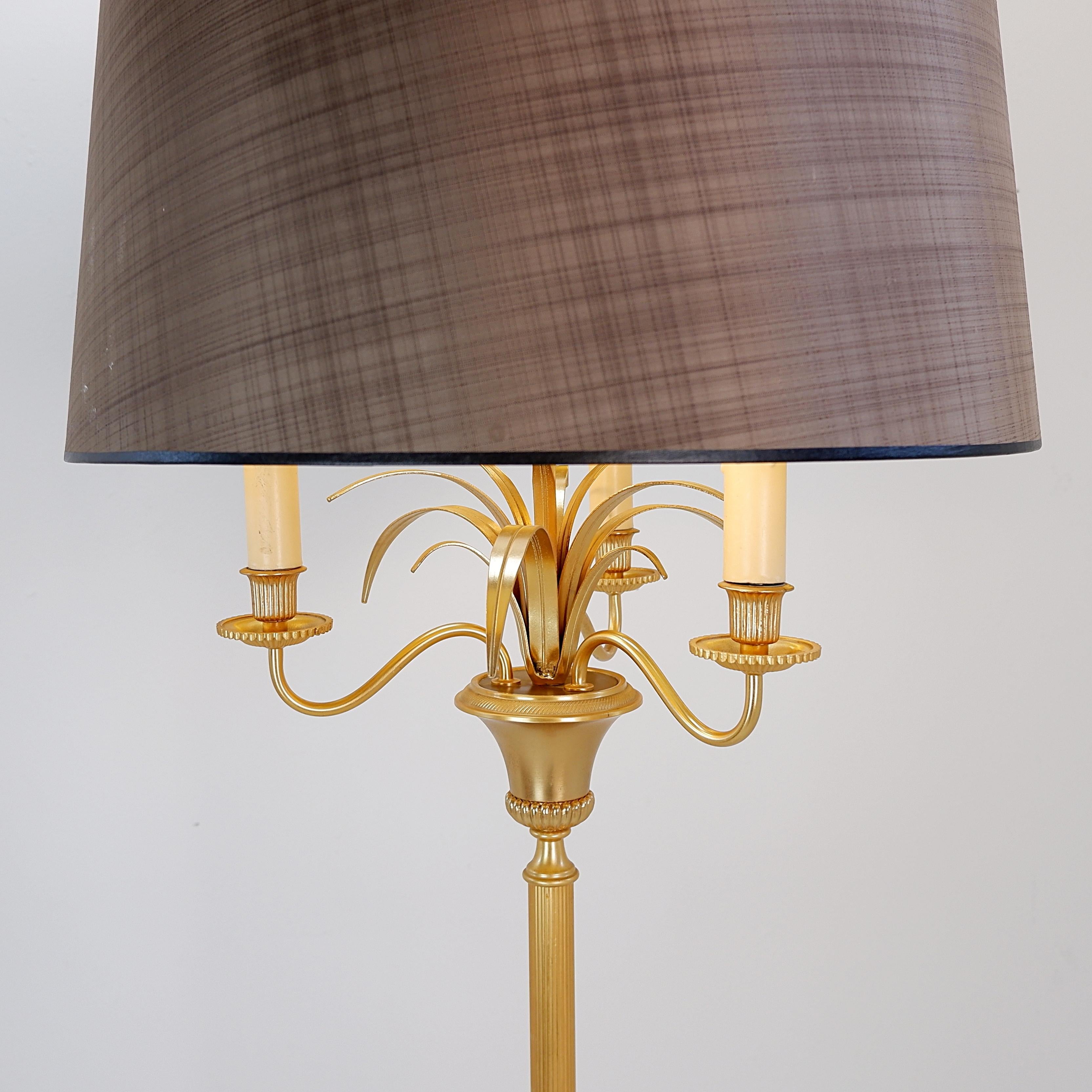 Hollywood Regency Pineapple Brass Floor Lamp in the Style of Maison Charles, Circa 1970 For Sale