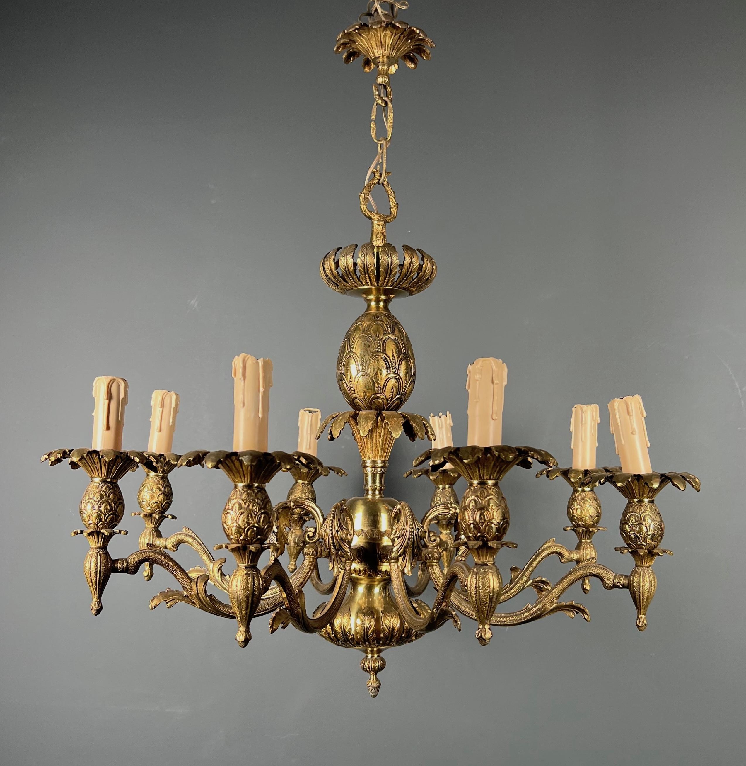 Pineapple Bronze Chandelier with 8 Arms in the Style of Maison Charles For Sale 6