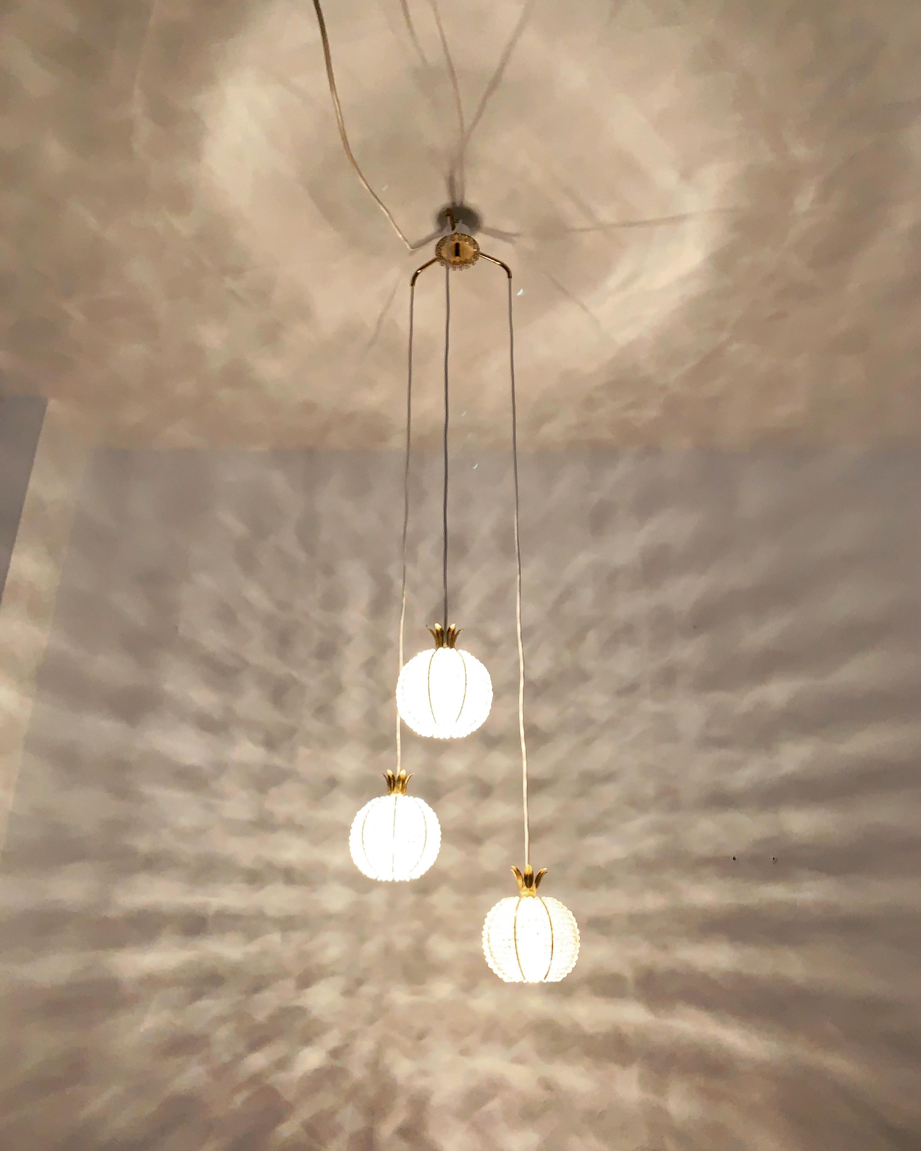 Pineapple Cascading Lamp For Sale 3