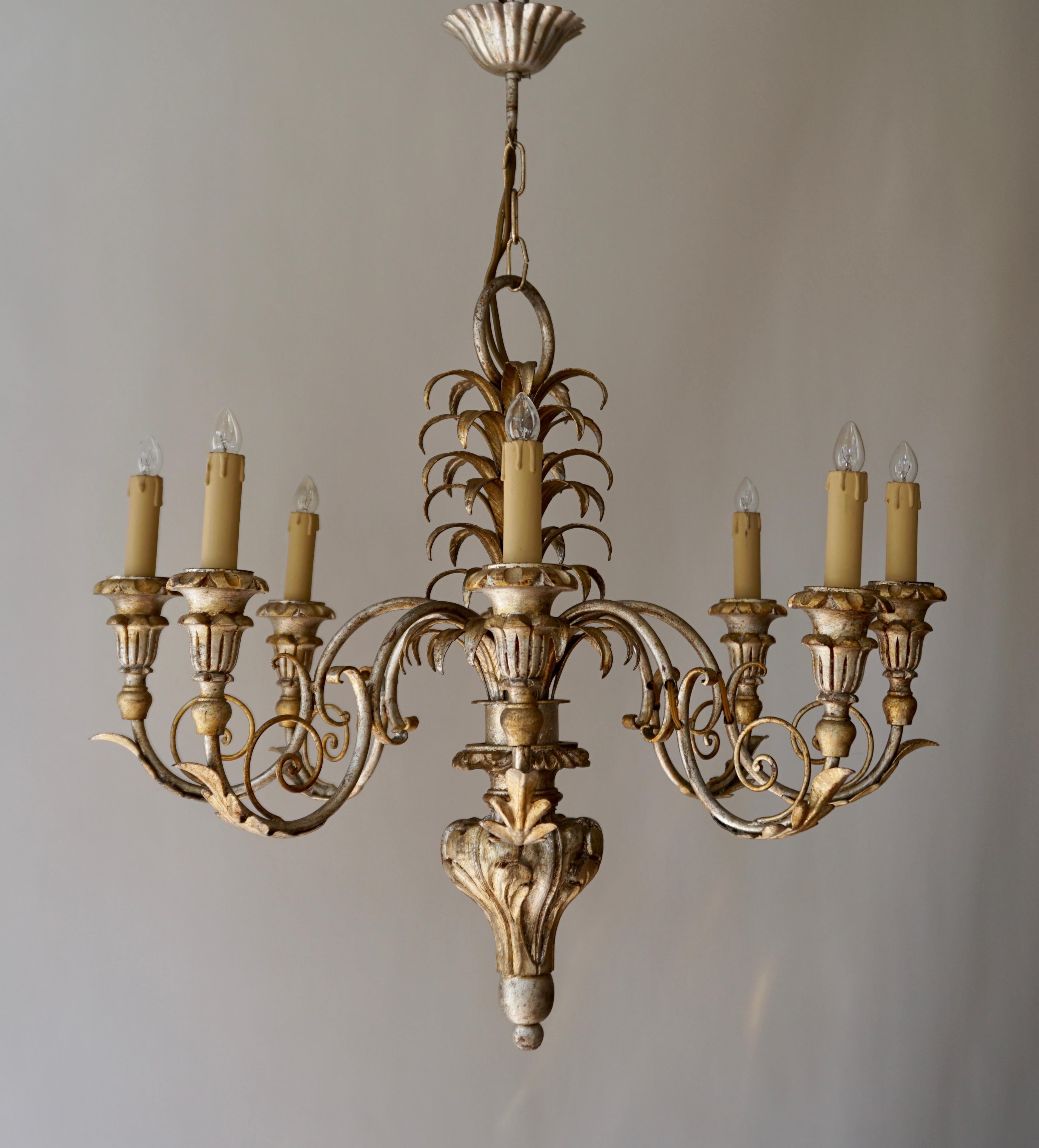 Pineapple Chandelier in Lacquered Wood and Gilt Brass, 1950s For Sale 4