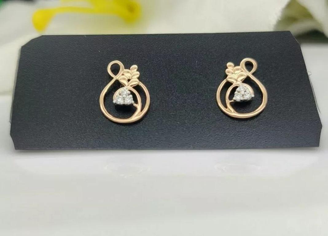 Pineapple Ear Stud 14k Solid Gold Diamond Fruit Earring Women Birthday Gift In New Condition For Sale In Chicago, IL