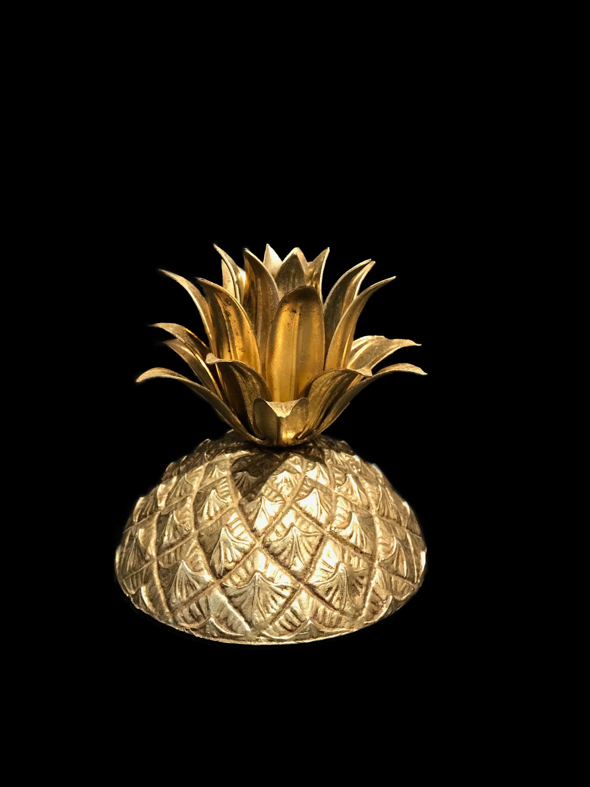 italien Seau à glace en forme d'ananas Conçu par Mauro Manetti:: plaqué or:: circa 1960
