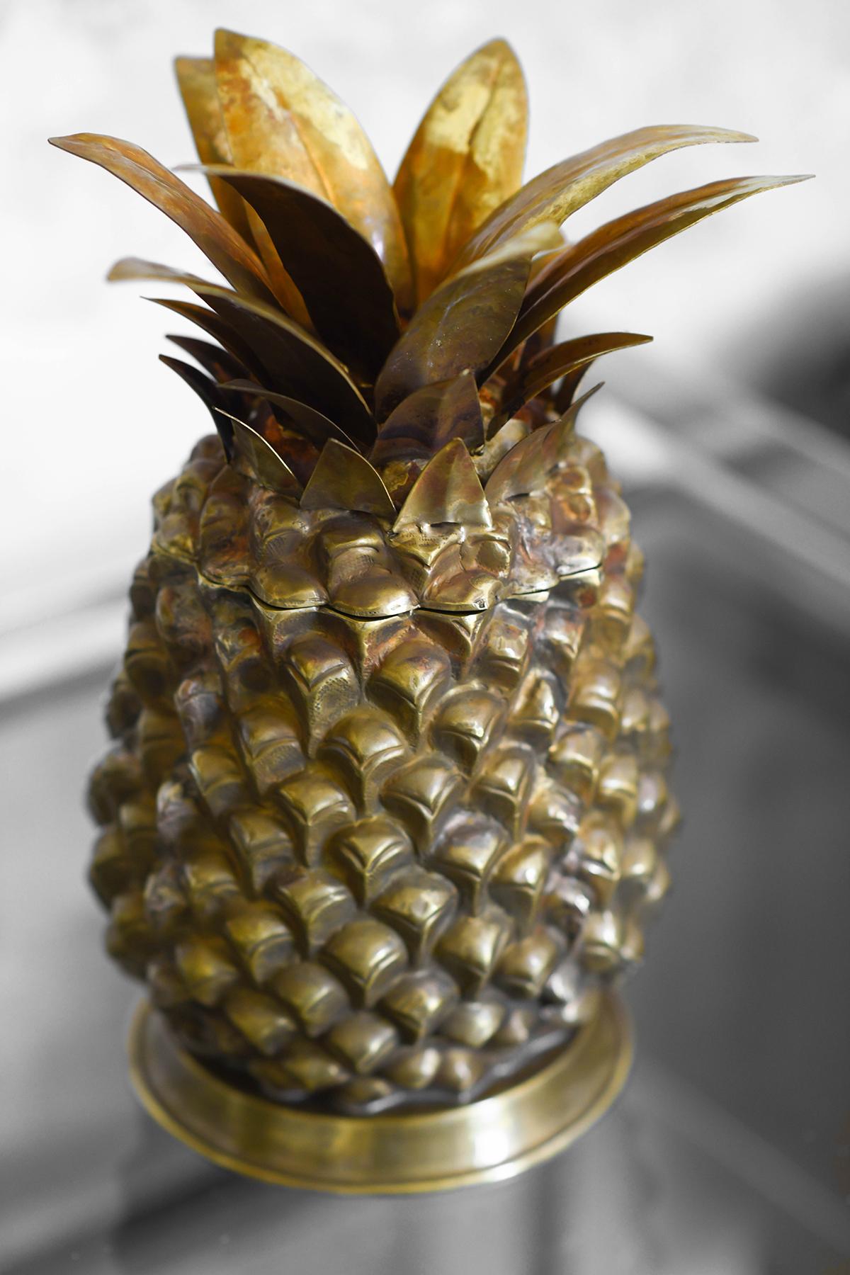 Contemporary Pineapple ice bucket, handcrafted in brass, Edizioni Molto.