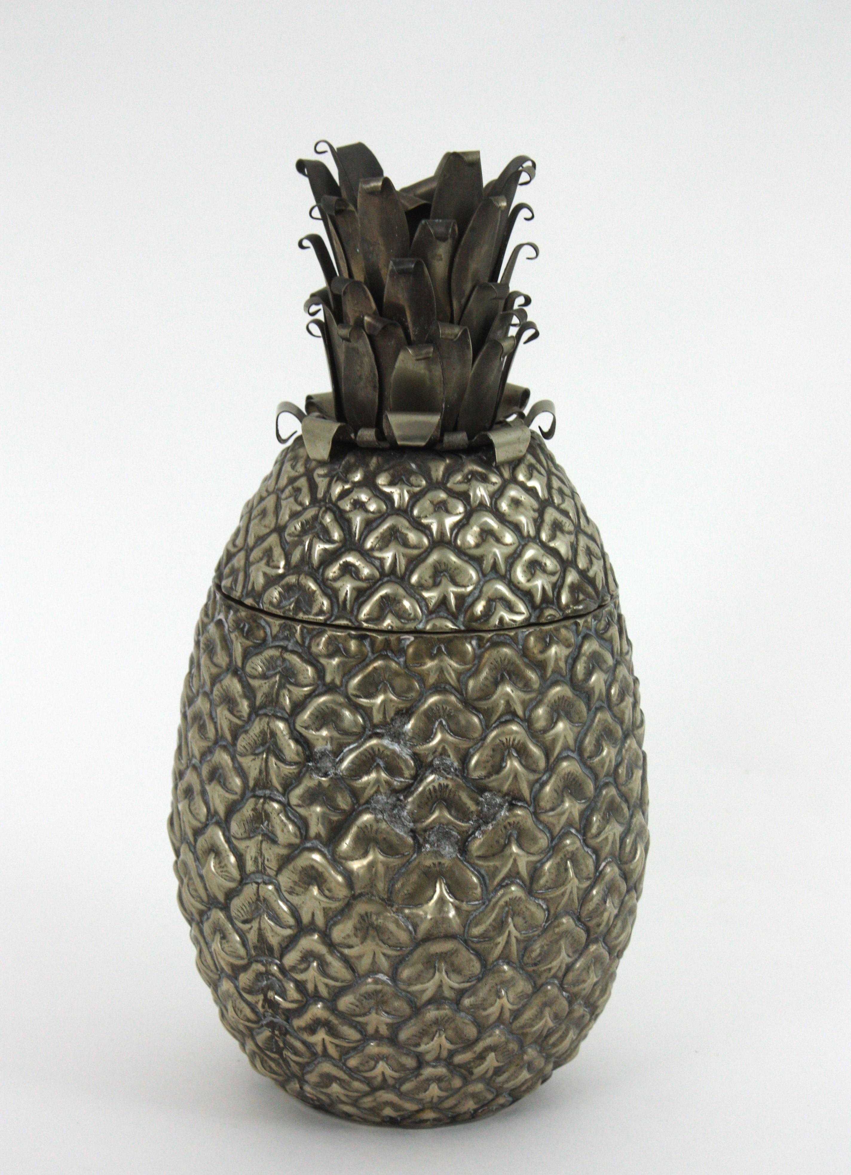 Enfriador de vino con cubitera de piña al estilo de Mauro Manetti, Italia, años 50 en venta 9