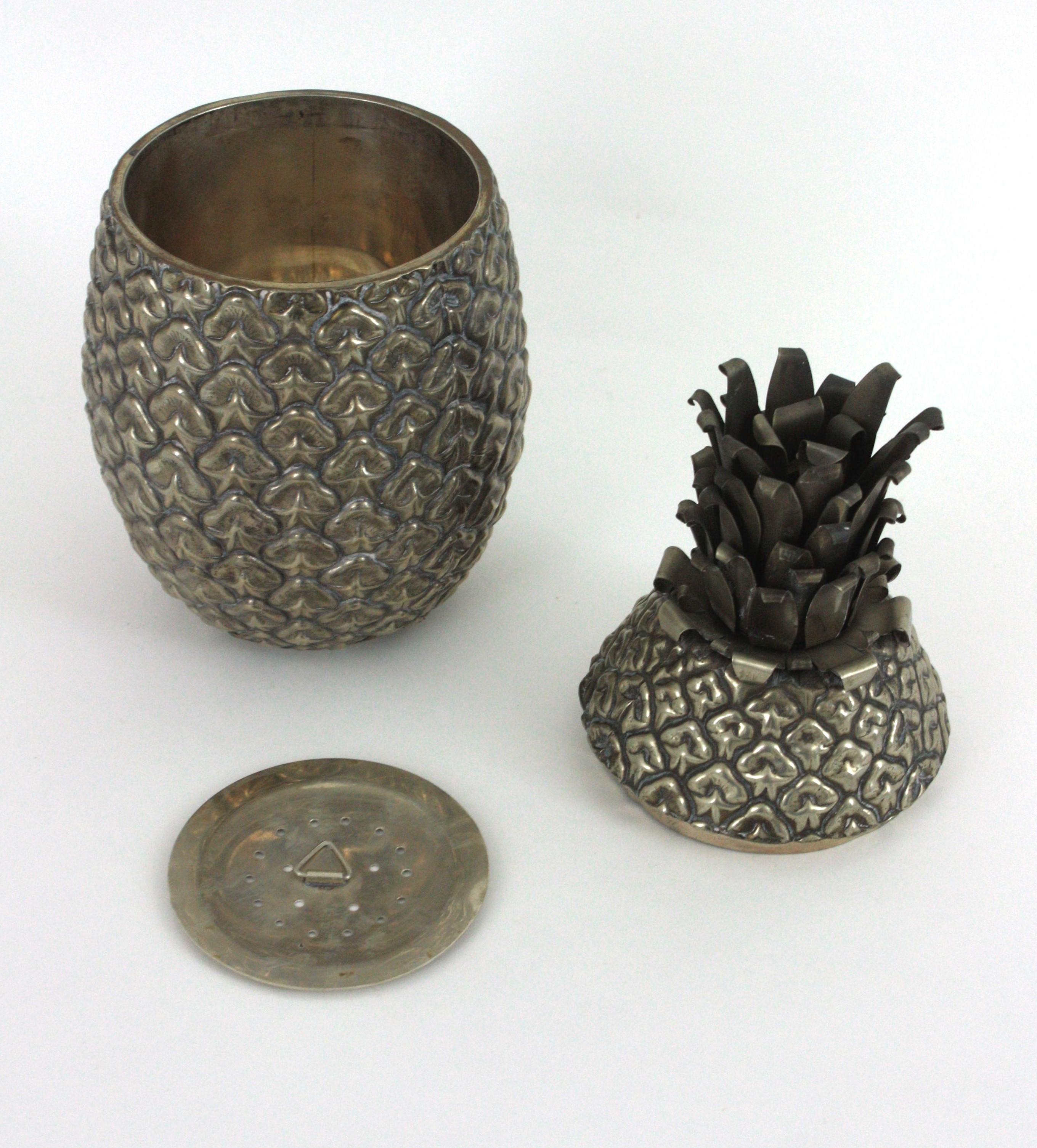 Enfriador de vino con cubitera de piña al estilo de Mauro Manetti, Italia, años 50 en venta 1