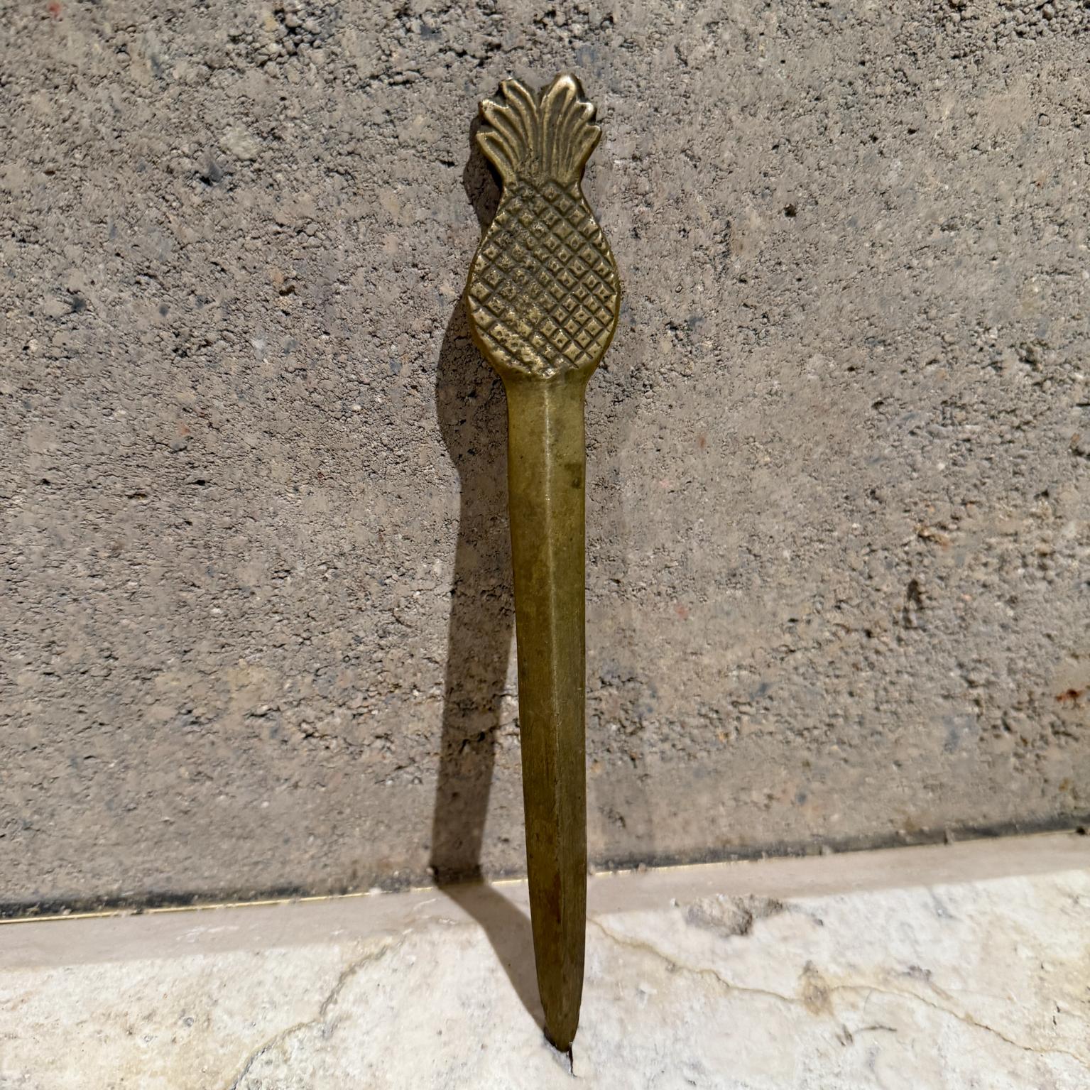 Ananas Skulptur Brieföffner aus massivem Messing im Angebot 5